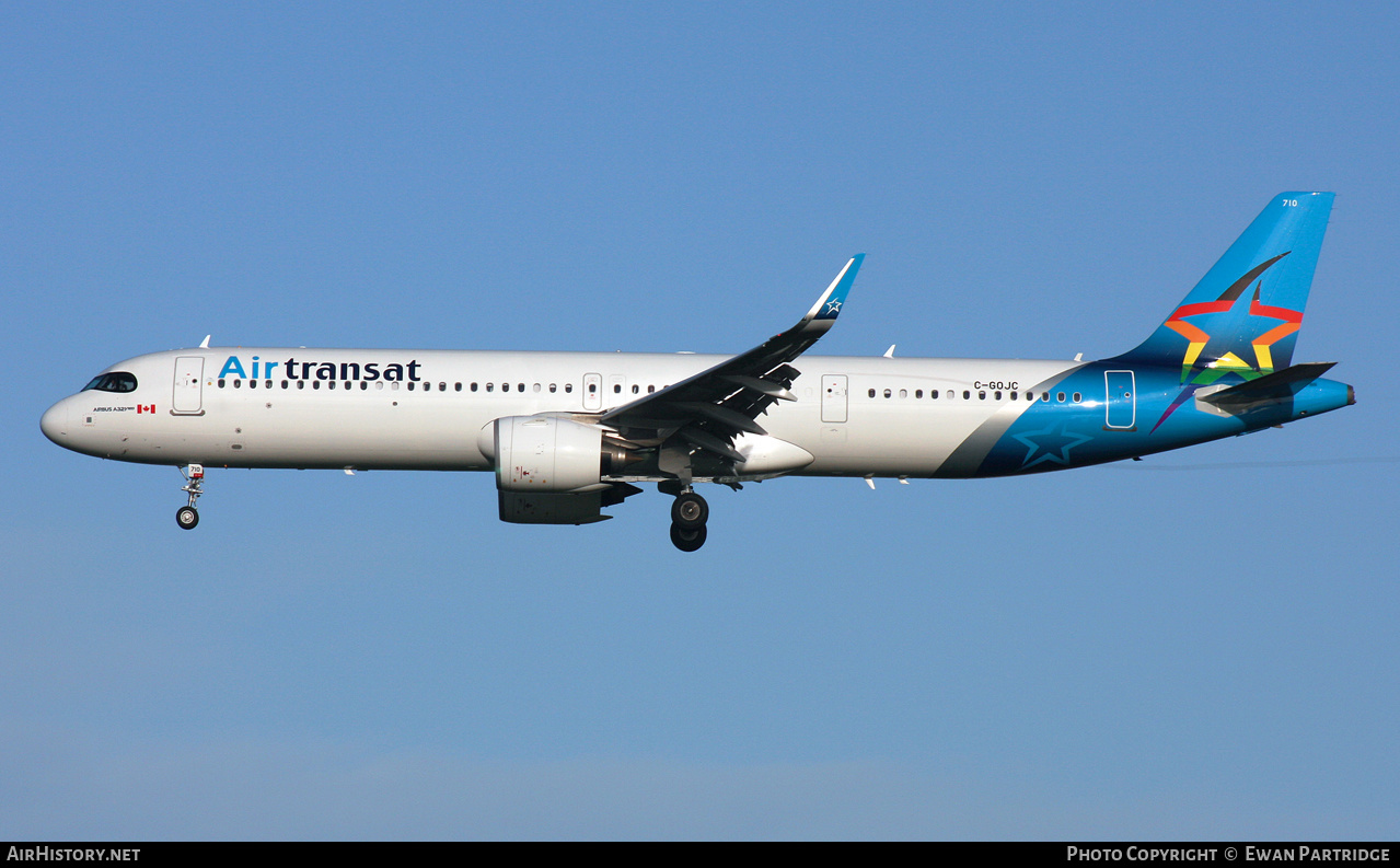Aircraft Photo of C-GOJC | Airbus A321-271NX | Air Transat | AirHistory.net #521459