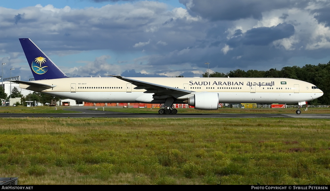 Aircraft Photo of HZ-AK17 | Boeing 777-368/ER | Saudi Arabian Airlines | AirHistory.net #521518