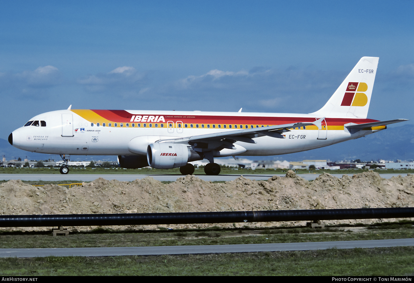 Aircraft Photo of EC-FGR | Airbus A320-211 | Iberia | AirHistory.net #521588