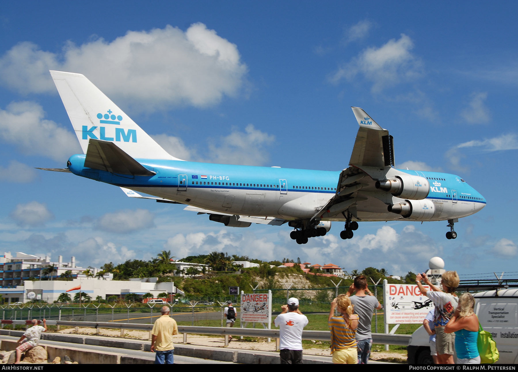 Aircraft Photo of PH-BFG | Boeing 747-406 | KLM - Royal Dutch Airlines | AirHistory.net #521589