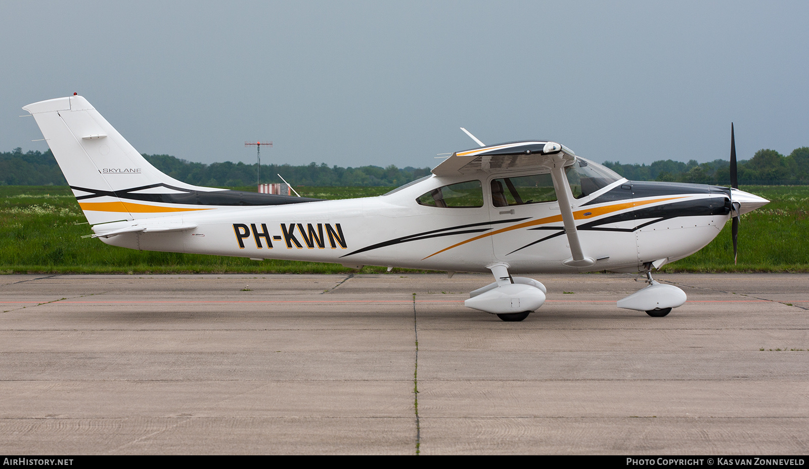 Aircraft Photo of PH-KWN | Cessna 182T Skylane | AirHistory.net #521676