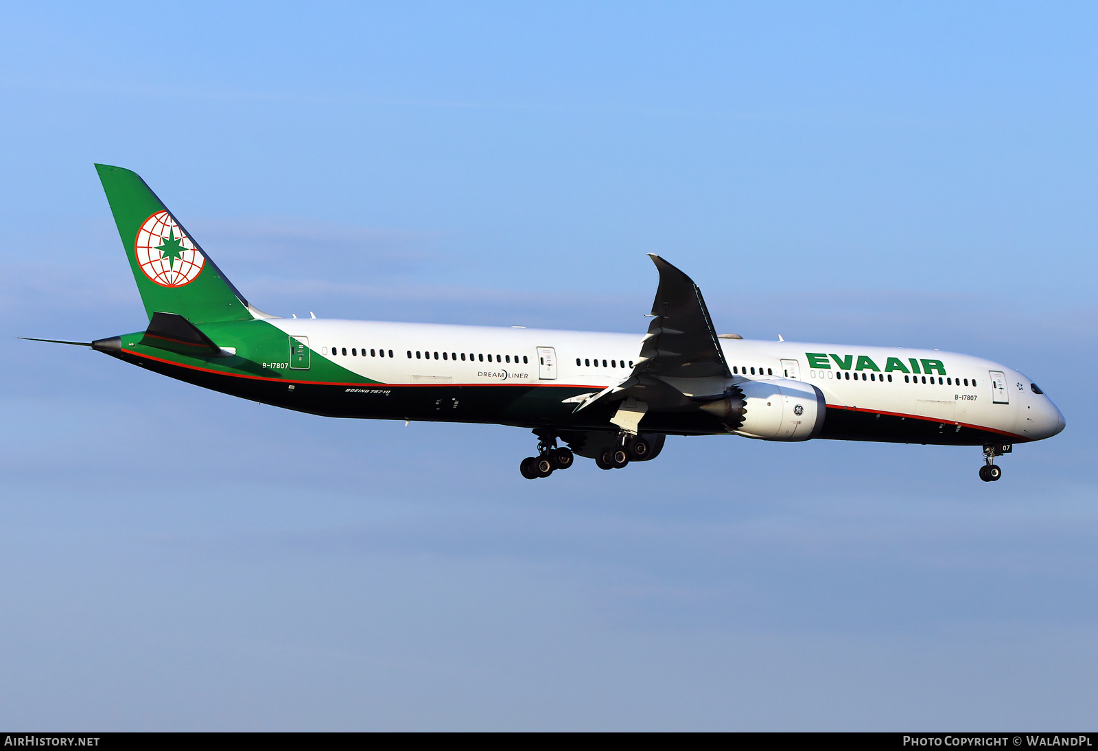 Aircraft Photo of B-17807 | Boeing 787-10 Dreamliner | EVA Air | AirHistory.net #521700