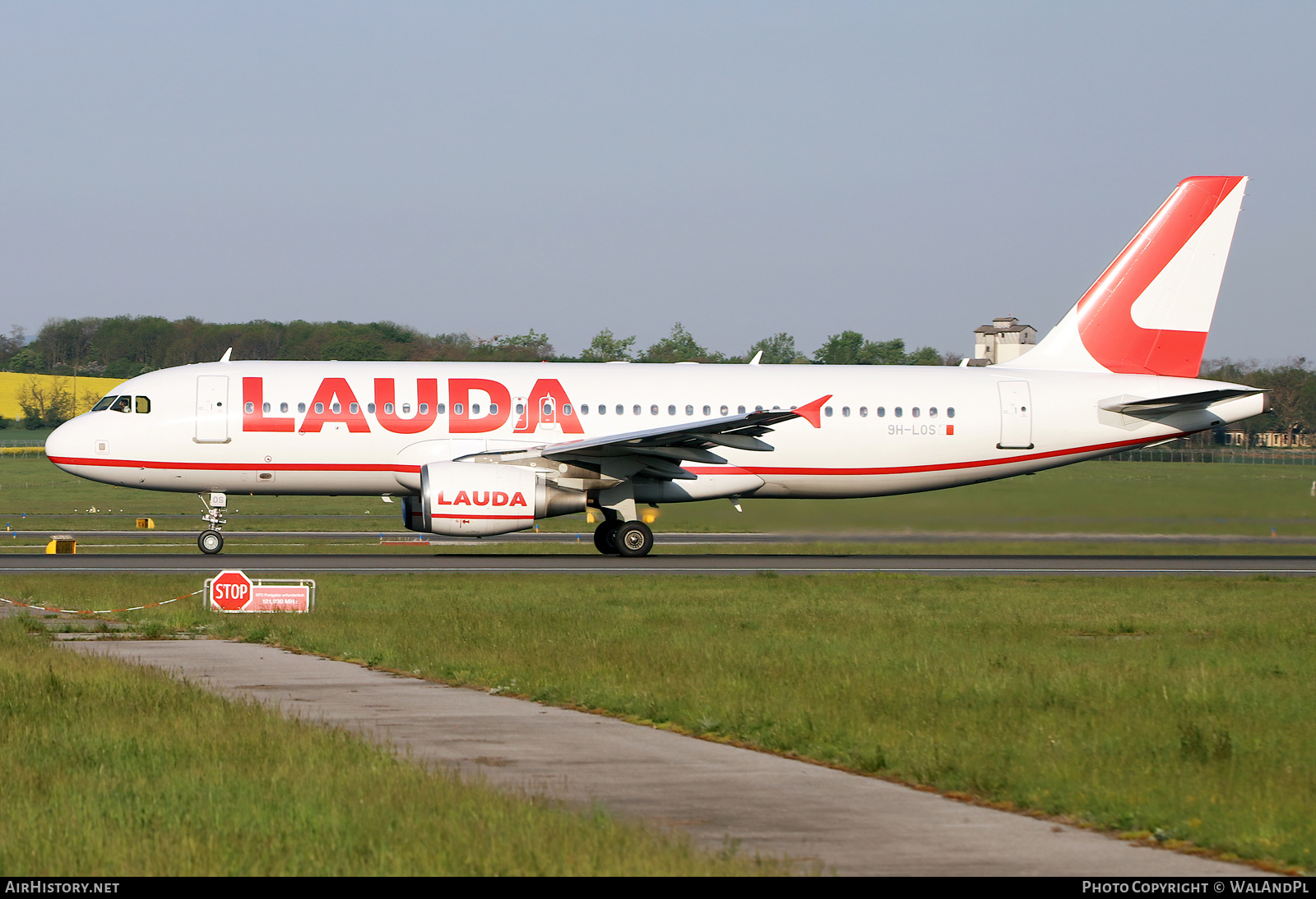 Aircraft Photo of 9H-LOS | Airbus A320-214 | Lauda Europe | AirHistory.net #521709
