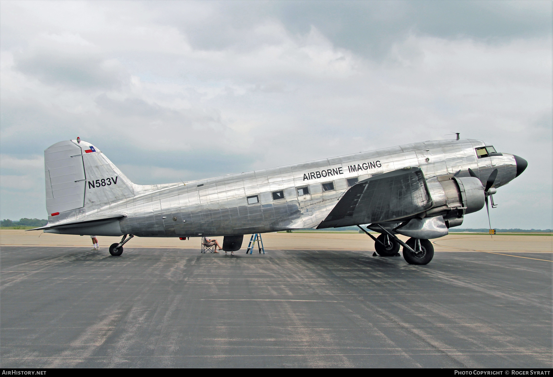Aircraft Photo of N583V | Douglas DC-3(C) | Airborne Imaging | AirHistory.net #521714