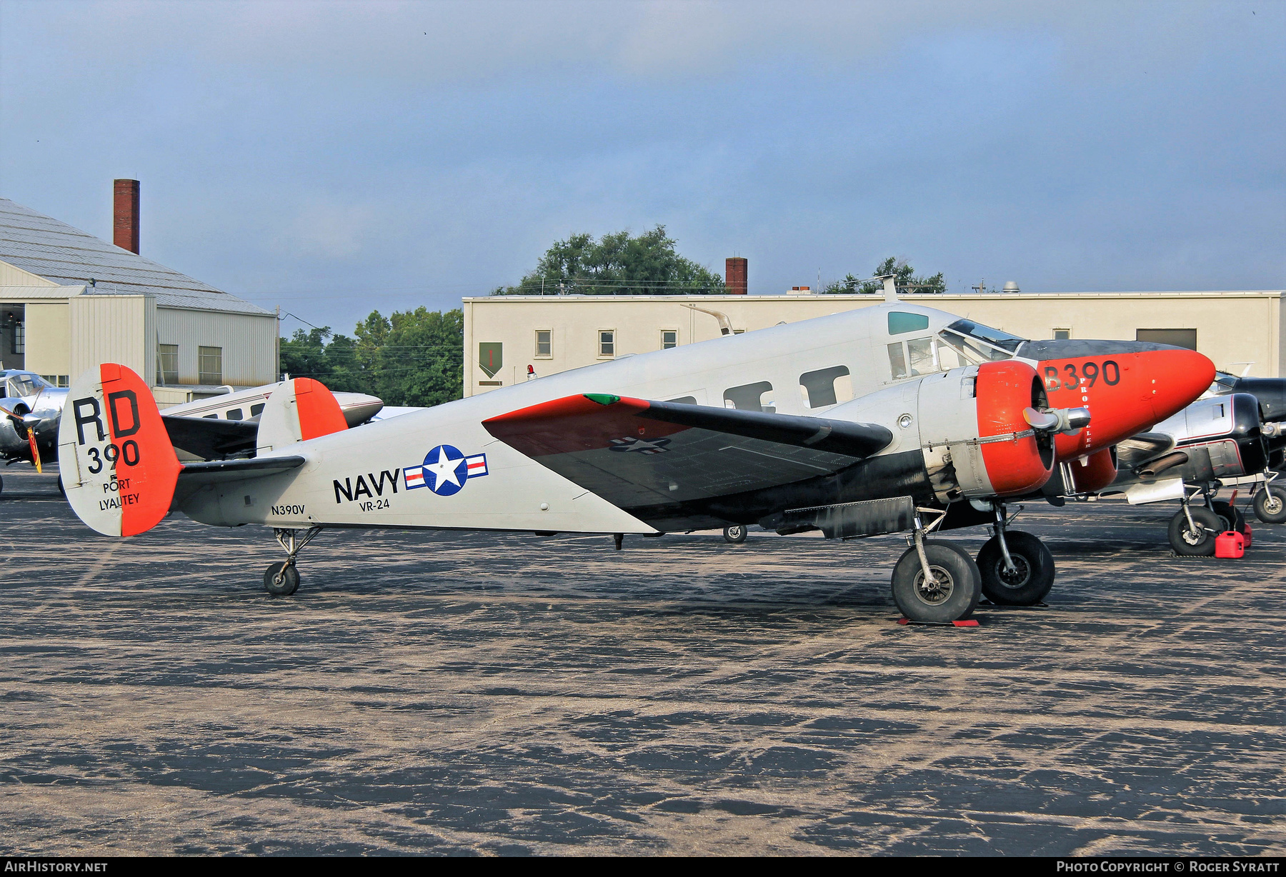 Aircraft Photo of N390V | Beech E18S-9700 | USA - Navy | AirHistory.net #521717