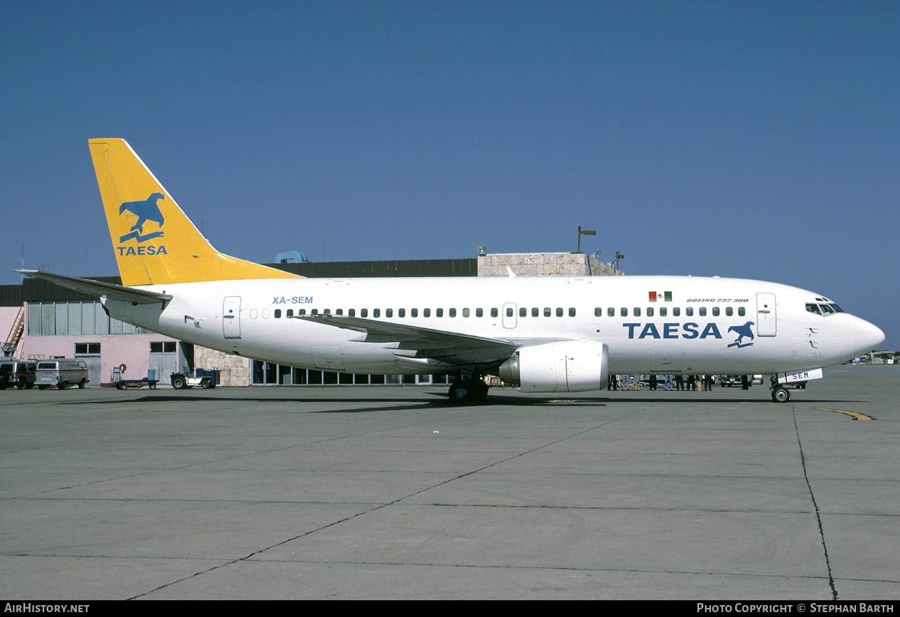 Aircraft Photo of XA-SEM | Boeing 737-3Y0 | TAESA - Transportes Aéreos Ejecutivos | AirHistory.net #521745