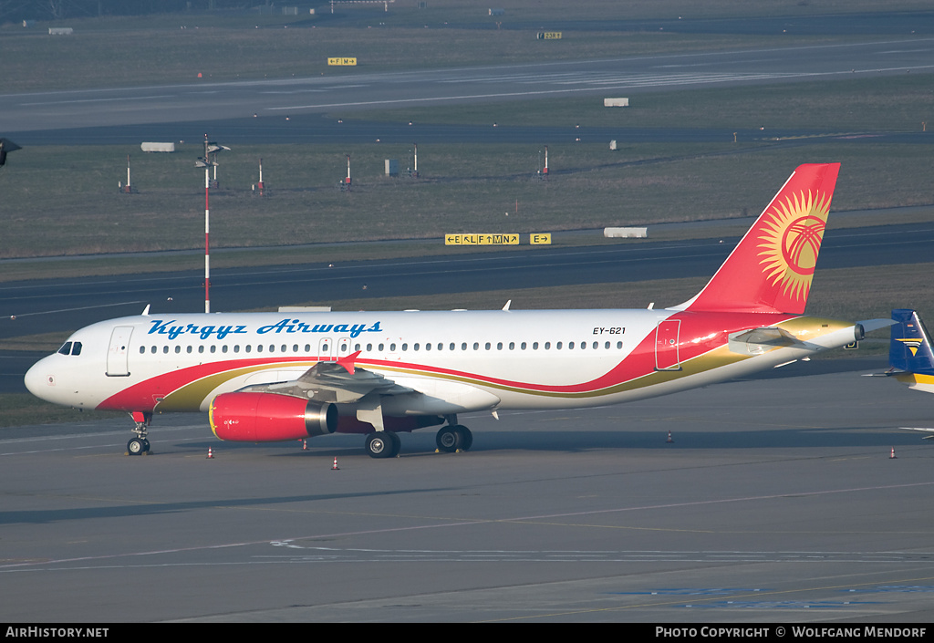 Aircraft Photo of EY-621 | Airbus A320-231 | Kyrgyz Airways | AirHistory.net #521826