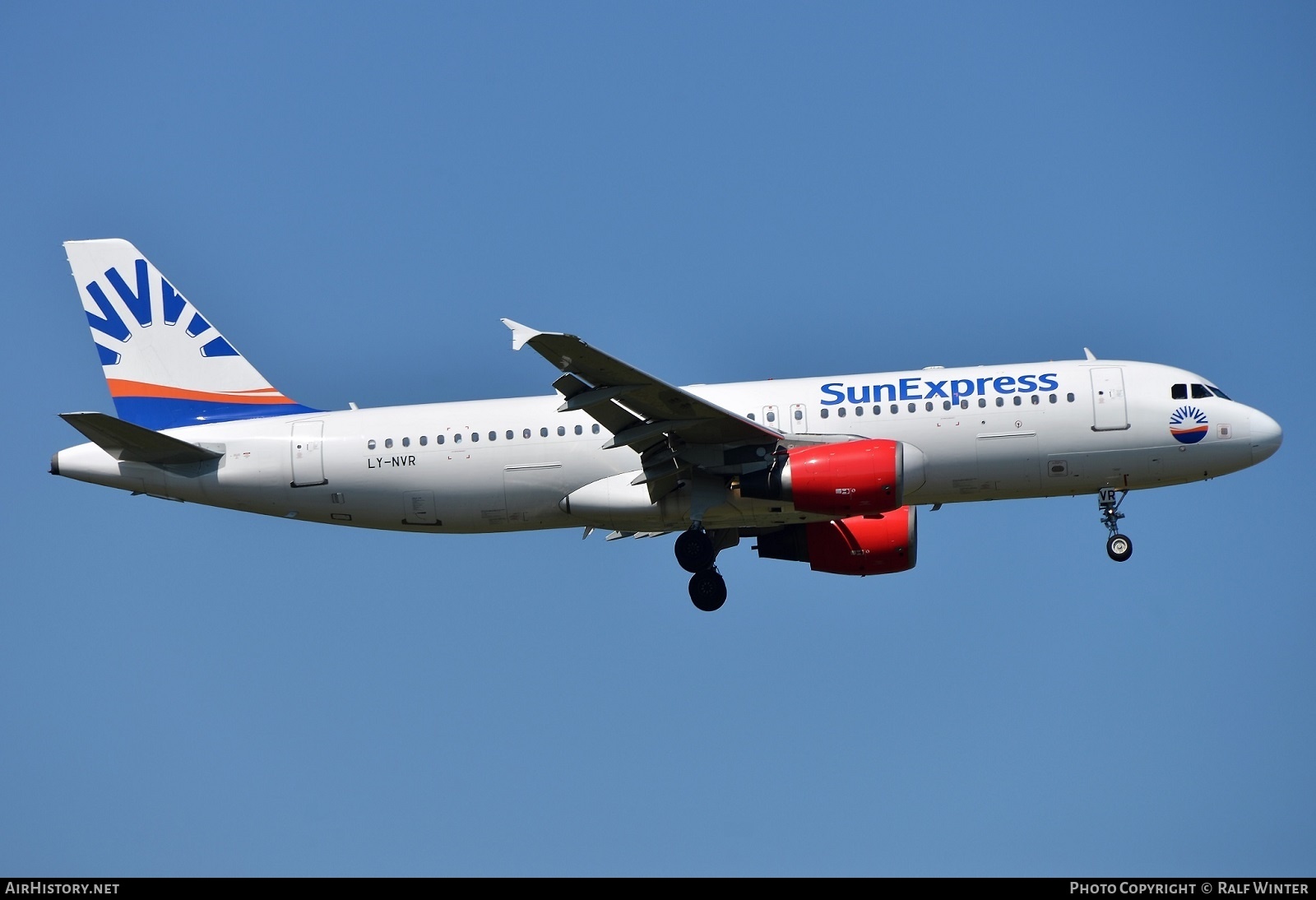 Aircraft Photo of LY-NVR | Airbus A320-214 | SunExpress | AirHistory.net #521829