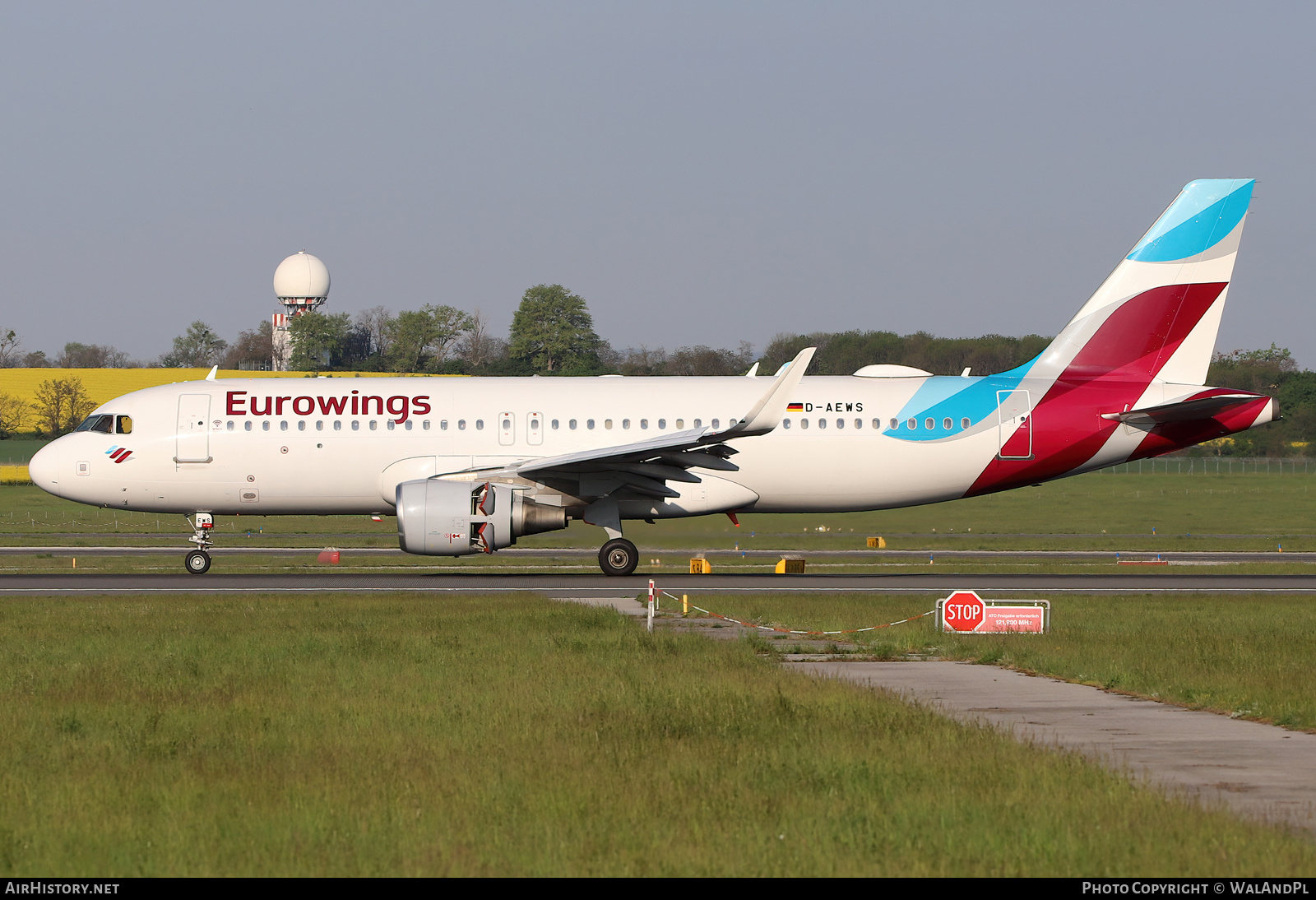 Aircraft Photo of D-AEWS | Airbus A320-214 | Eurowings | AirHistory.net #521895