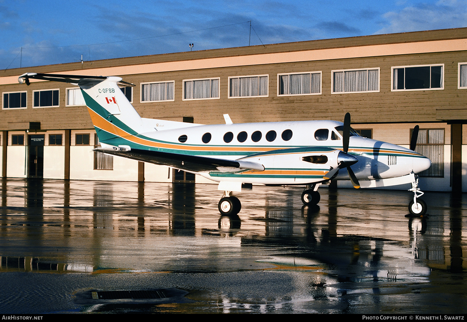 Aircraft Photo of C-GFSB | Beech 200 Super King Air | AirHistory.net #521909