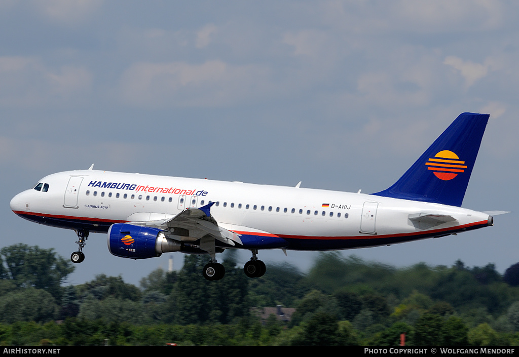 Aircraft Photo of D-AHIJ | Airbus A319-112 | Hamburg International | AirHistory.net #521948