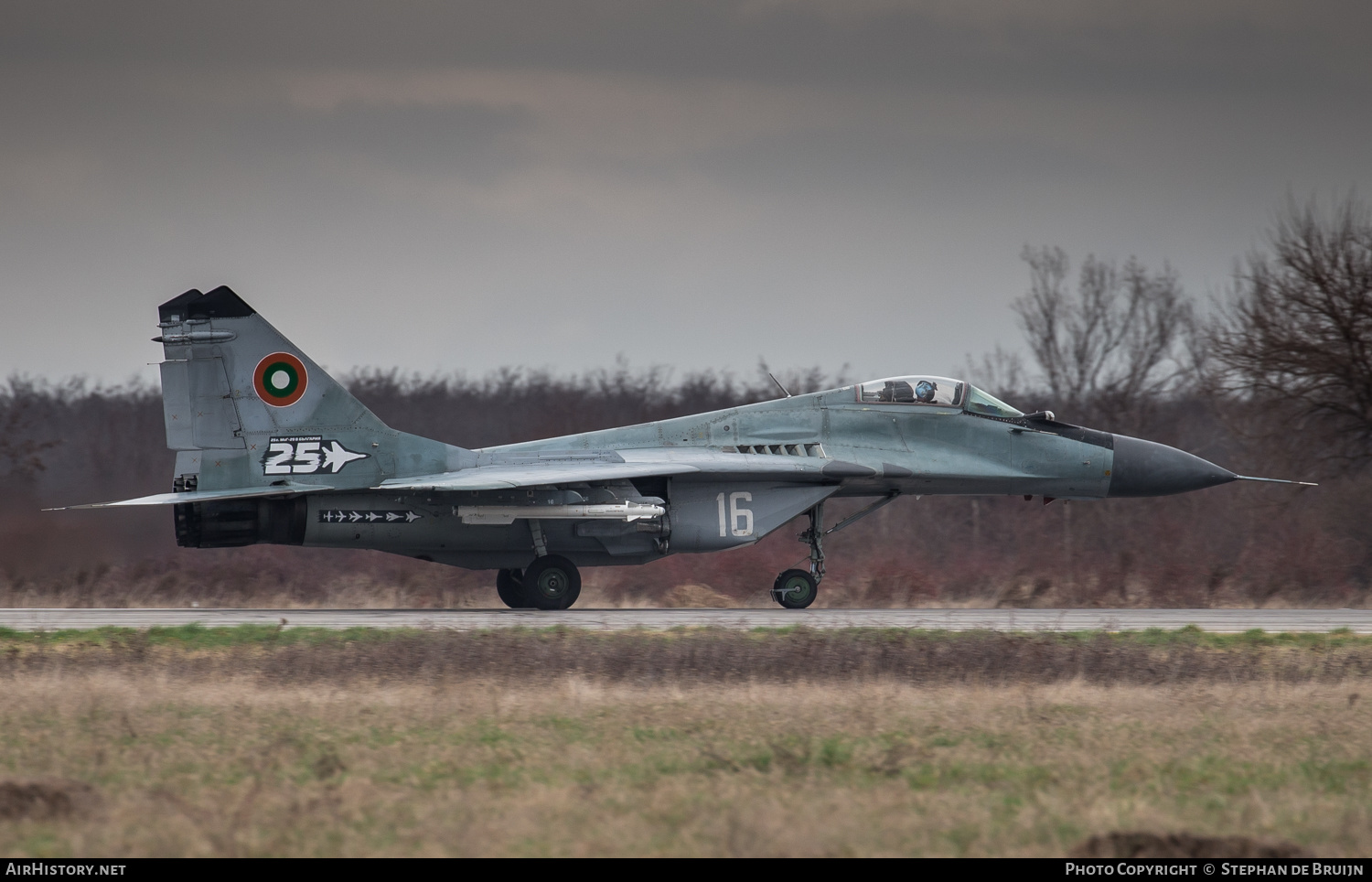 Aircraft Photo of 16 | Mikoyan-Gurevich MiG-29A (9-12A) | AirHistory.net #522098