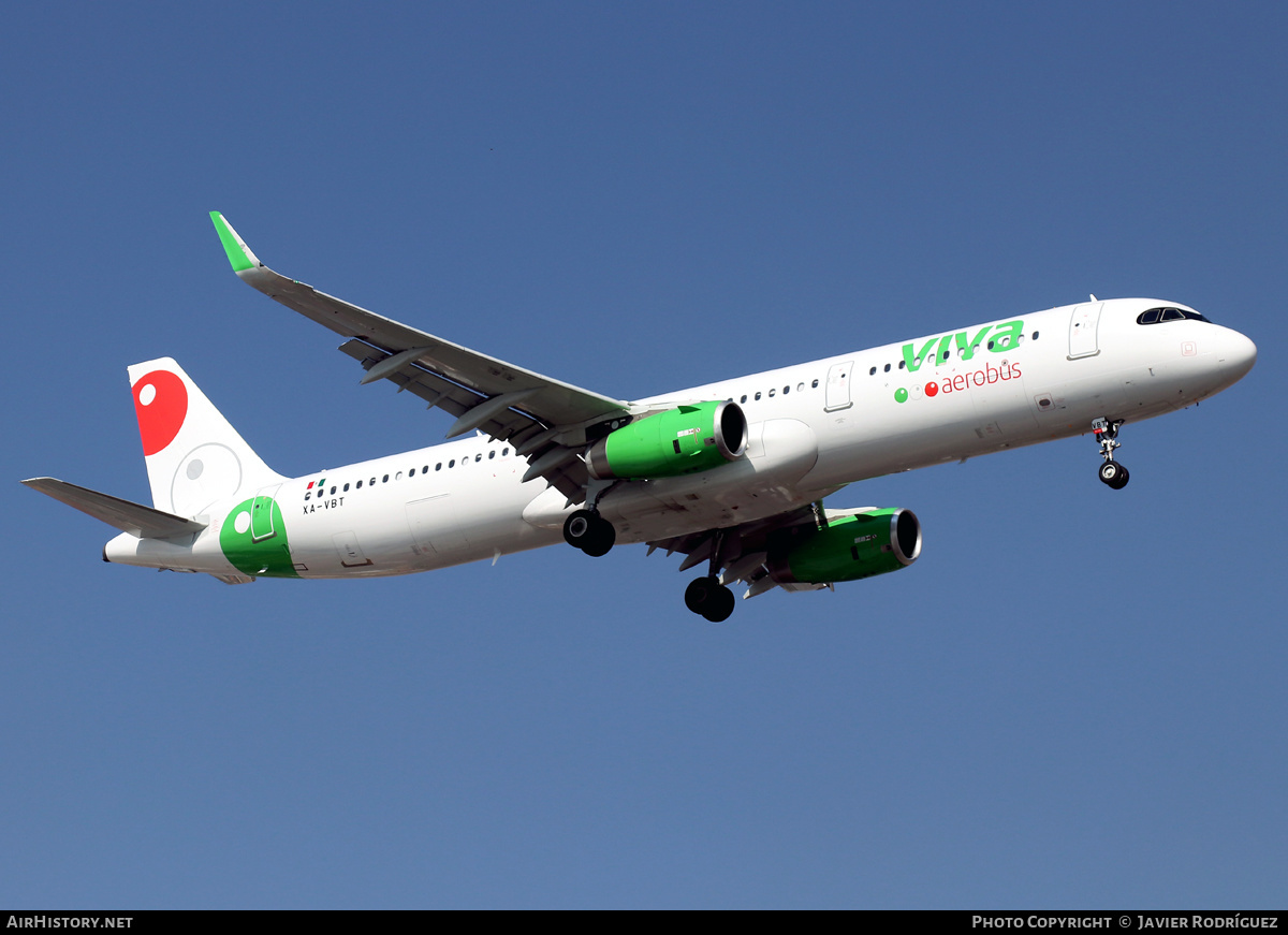 Aircraft Photo of XA-VBT | Airbus A321-231 | Viva Aerobús | AirHistory.net #522105