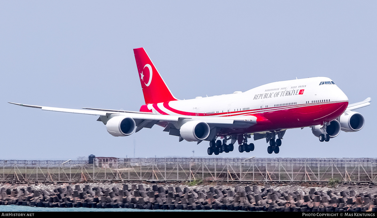 Aircraft Photo of TC-TRK | Boeing 747-8ZV BBJ | Turkey Government | AirHistory.net #522208