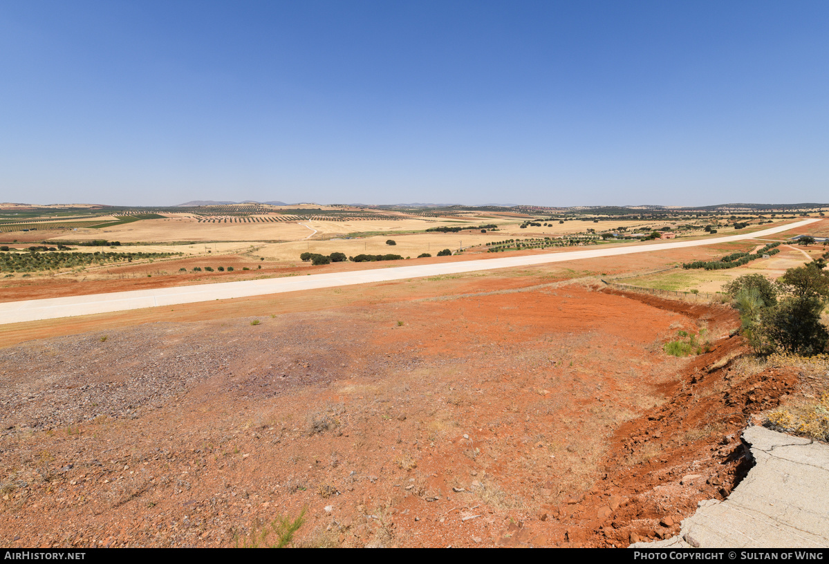 Airport photo of La Caminera (LENE) in Spain | AirHistory.net #522237