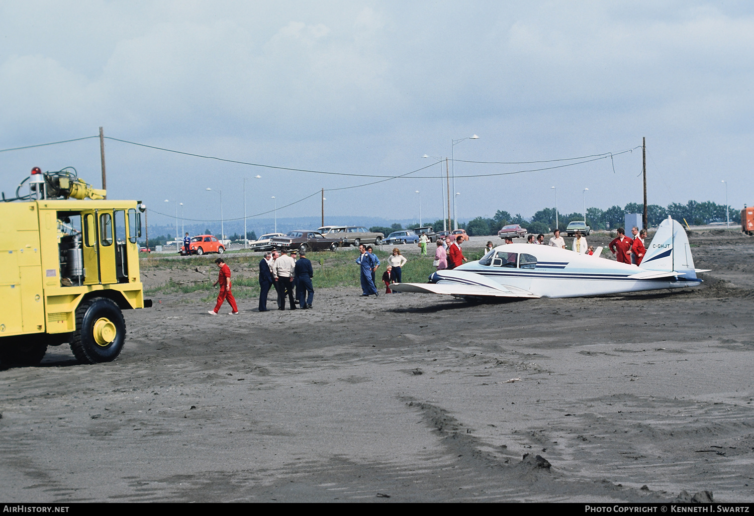 Aircraft Photo of C-GHJT | Piper PA-23 Apache | AirHistory.net #522362