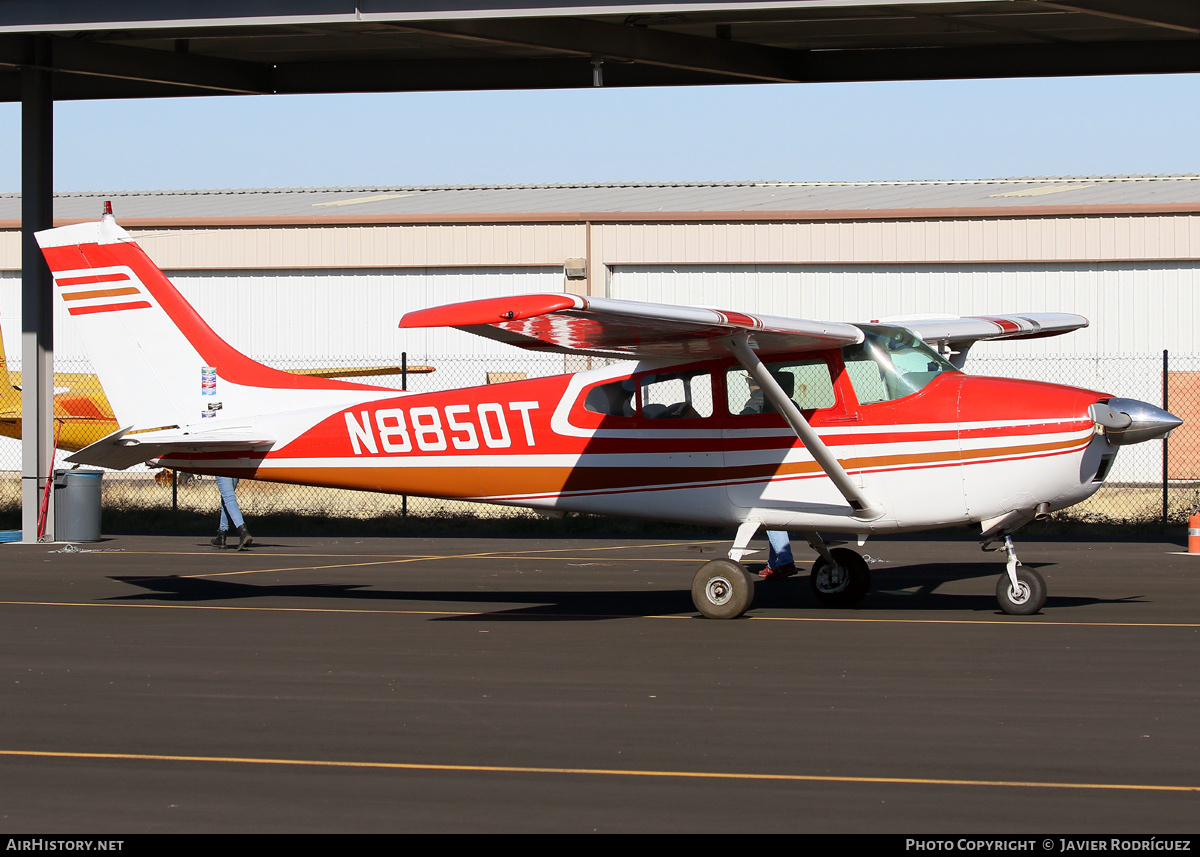Aircraft Photo of N8850T | Cessna 182C Skylane | AirHistory.net #522408