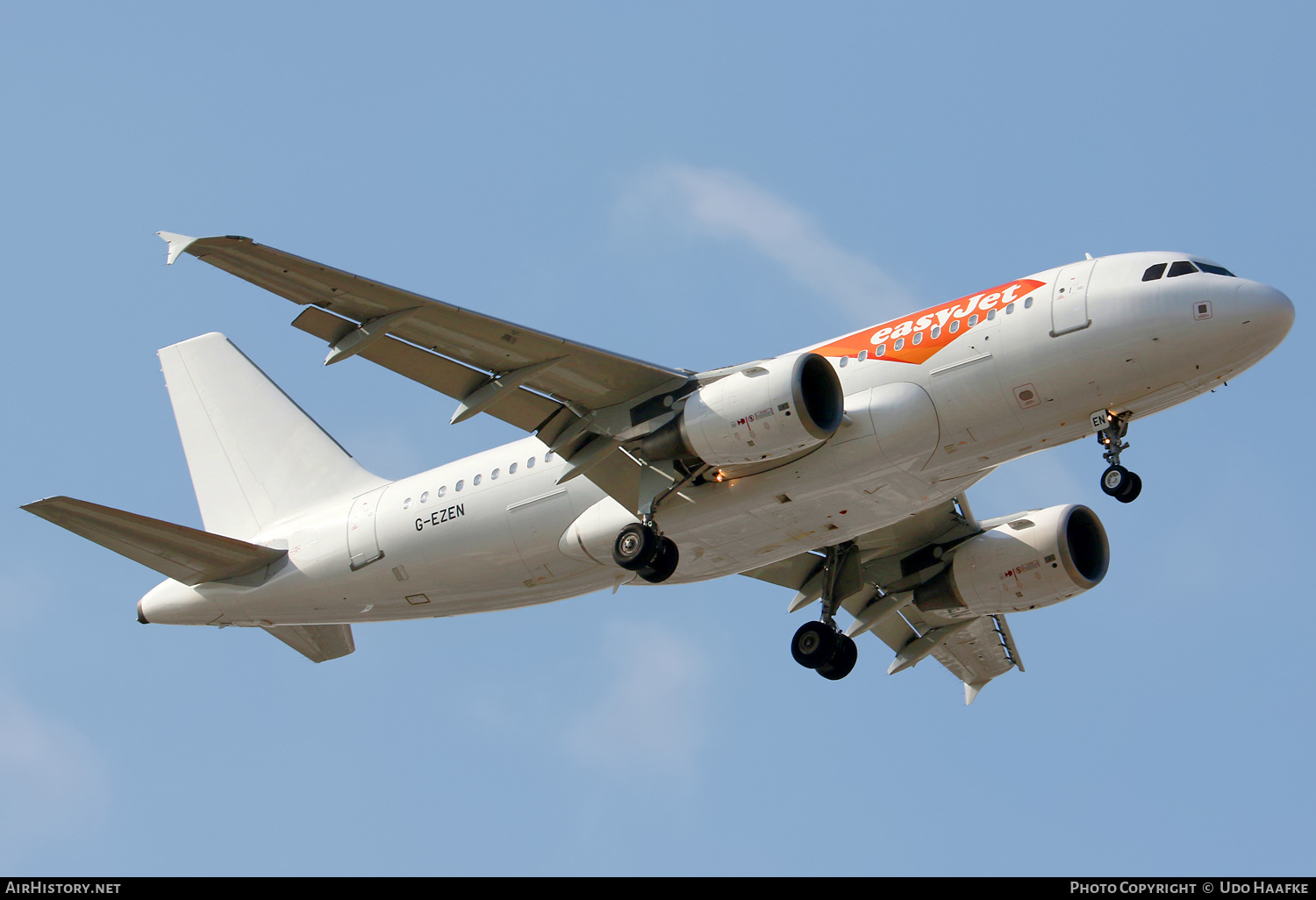 Aircraft Photo of G-EZEN | Airbus A319-111 | EasyJet | AirHistory.net #522484