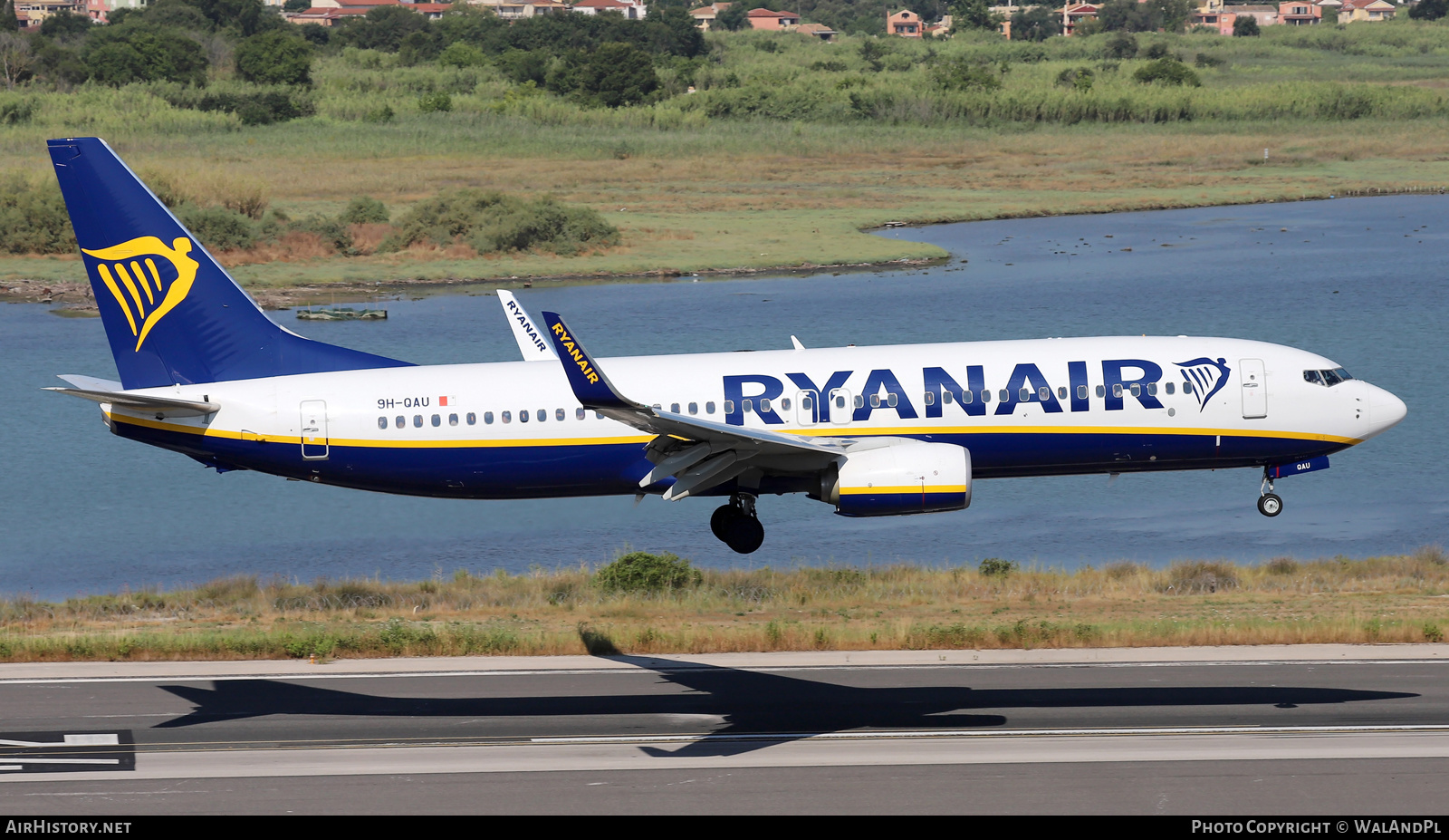 Aircraft Photo of 9H-QAU | Boeing 737-800 | Ryanair | AirHistory.net #522594