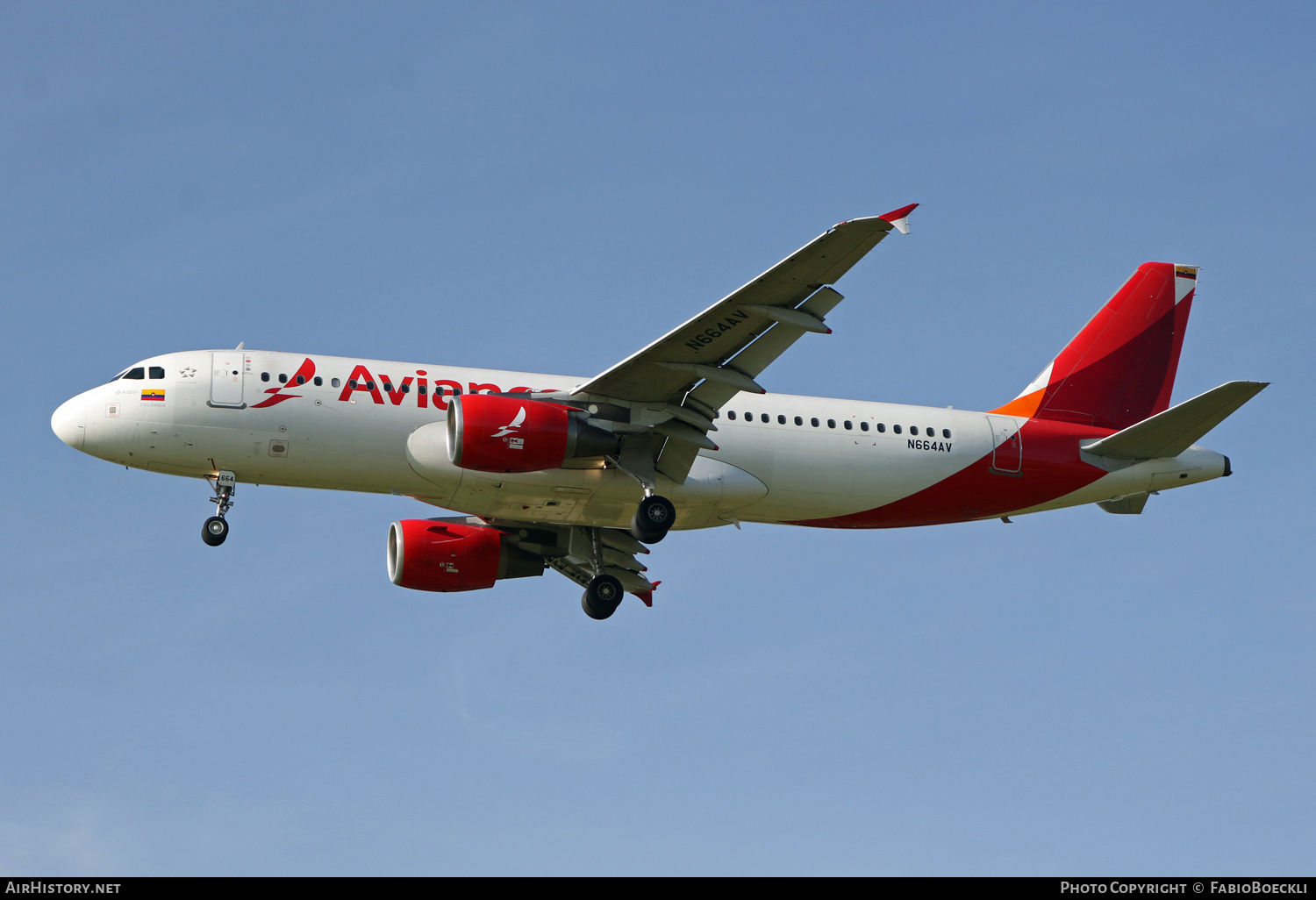 Aircraft Photo of N664AV | Airbus A320-214 | Avianca | AirHistory.net #522641