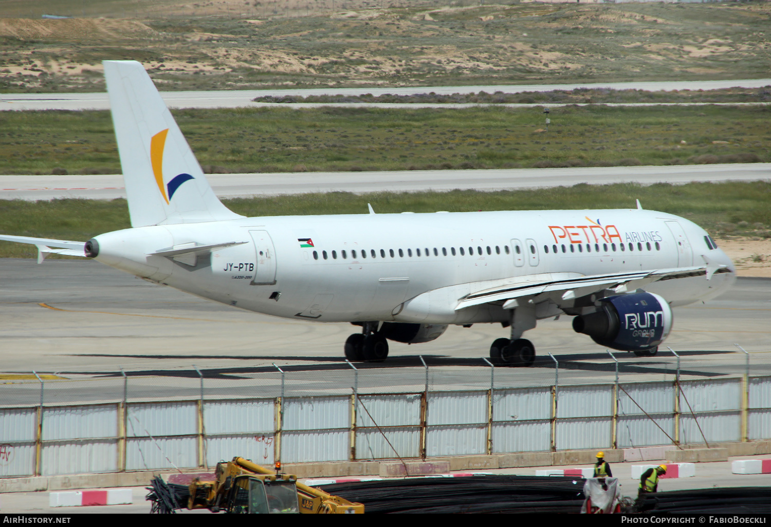 Aircraft Photo of JY-PTB | Airbus A320-212 | Petra Airlines | AirHistory.net #522749