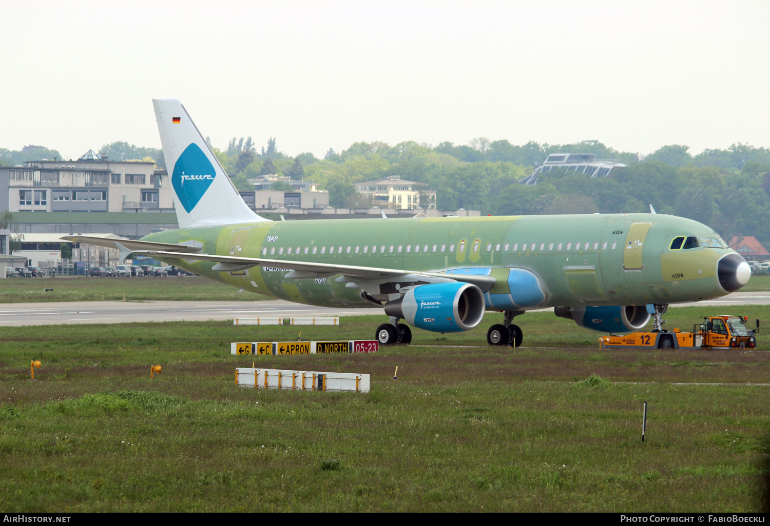 Aircraft Photo of D-AXAW / 9K-CAO | Airbus A320-214 | Jazeera Airways | AirHistory.net #522781