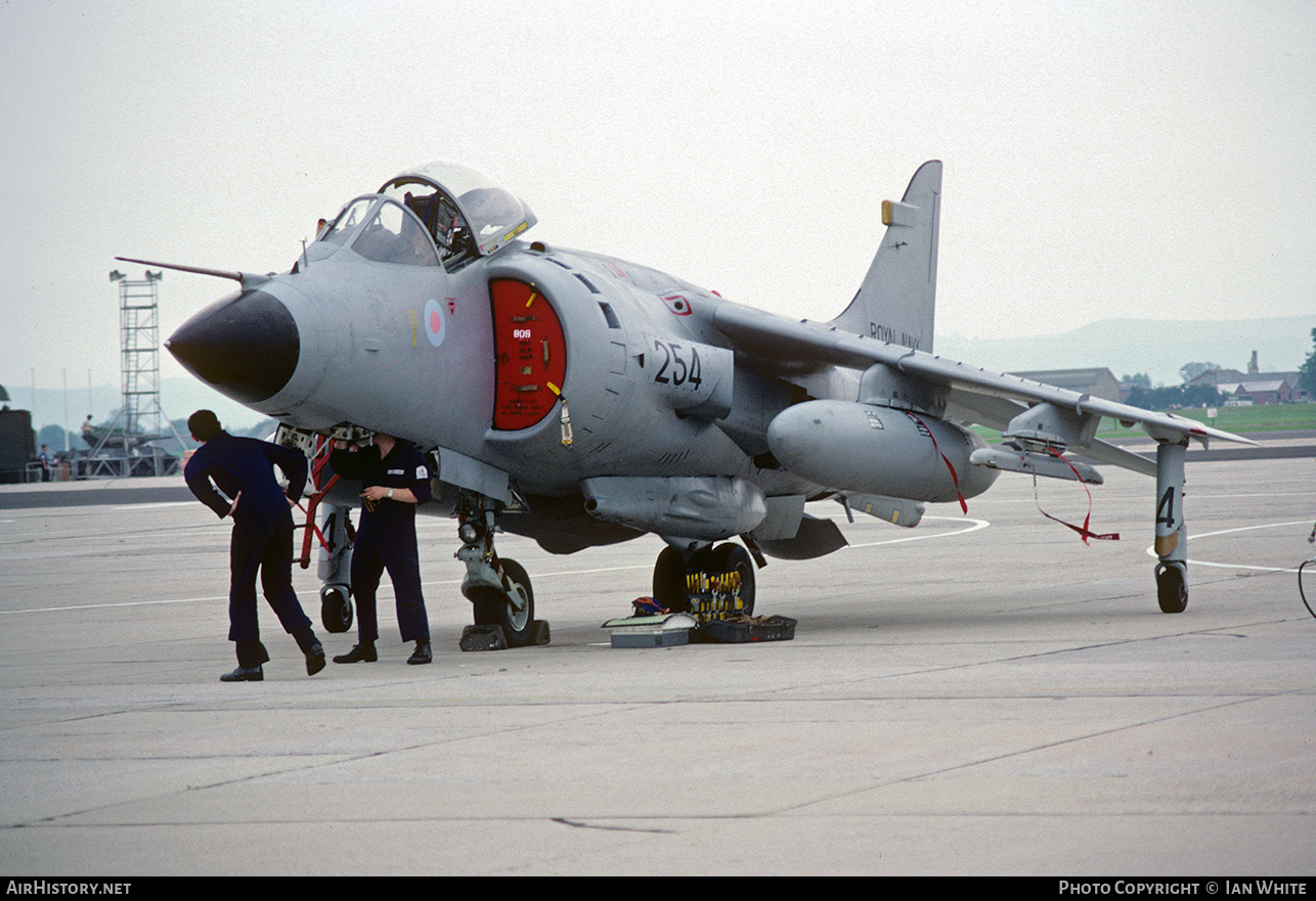 Aircraft Photo of ZA193 | British Aerospace Sea Harrier FRS1 | UK - Navy | AirHistory.net #522782