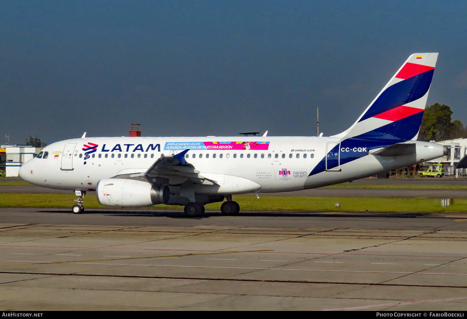 Aircraft Photo of CC-CQK | Airbus A319-132 | LATAM Airlines | AirHistory.net #522818