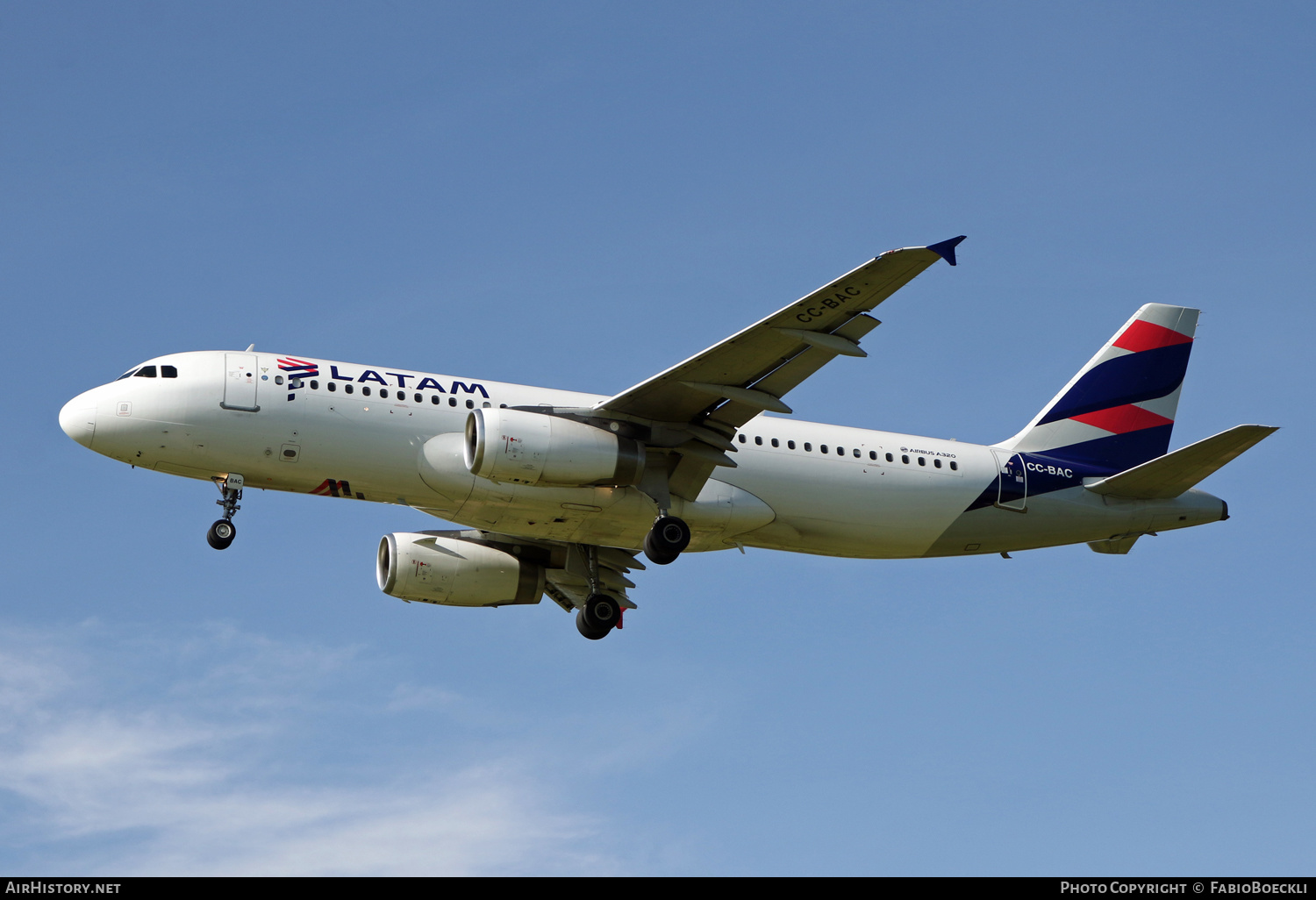 Aircraft Photo of CC-BAC | Airbus A320-233 | LATAM Airlines | AirHistory.net #522833