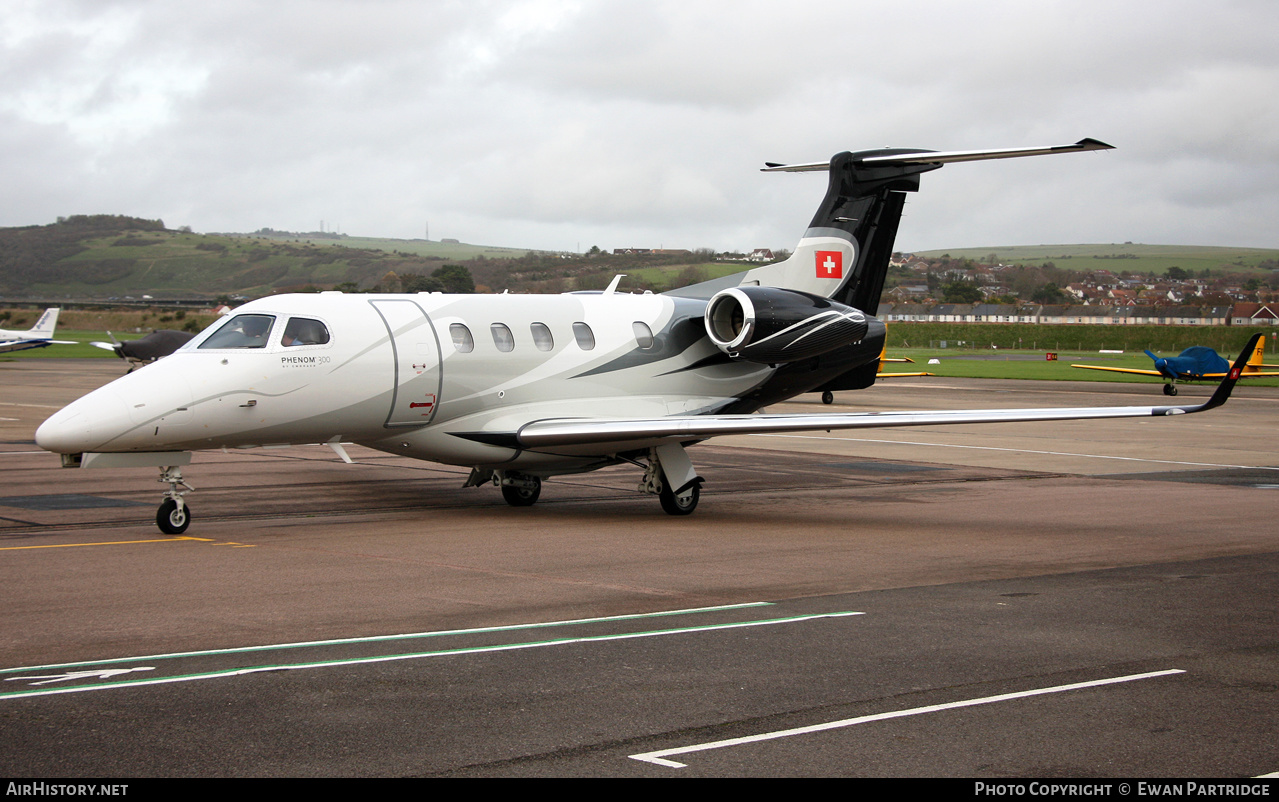 Aircraft Photo of HB-VRW | Embraer EMB-505 Phenom 300 | Air-Connect International | AirHistory.net #522926