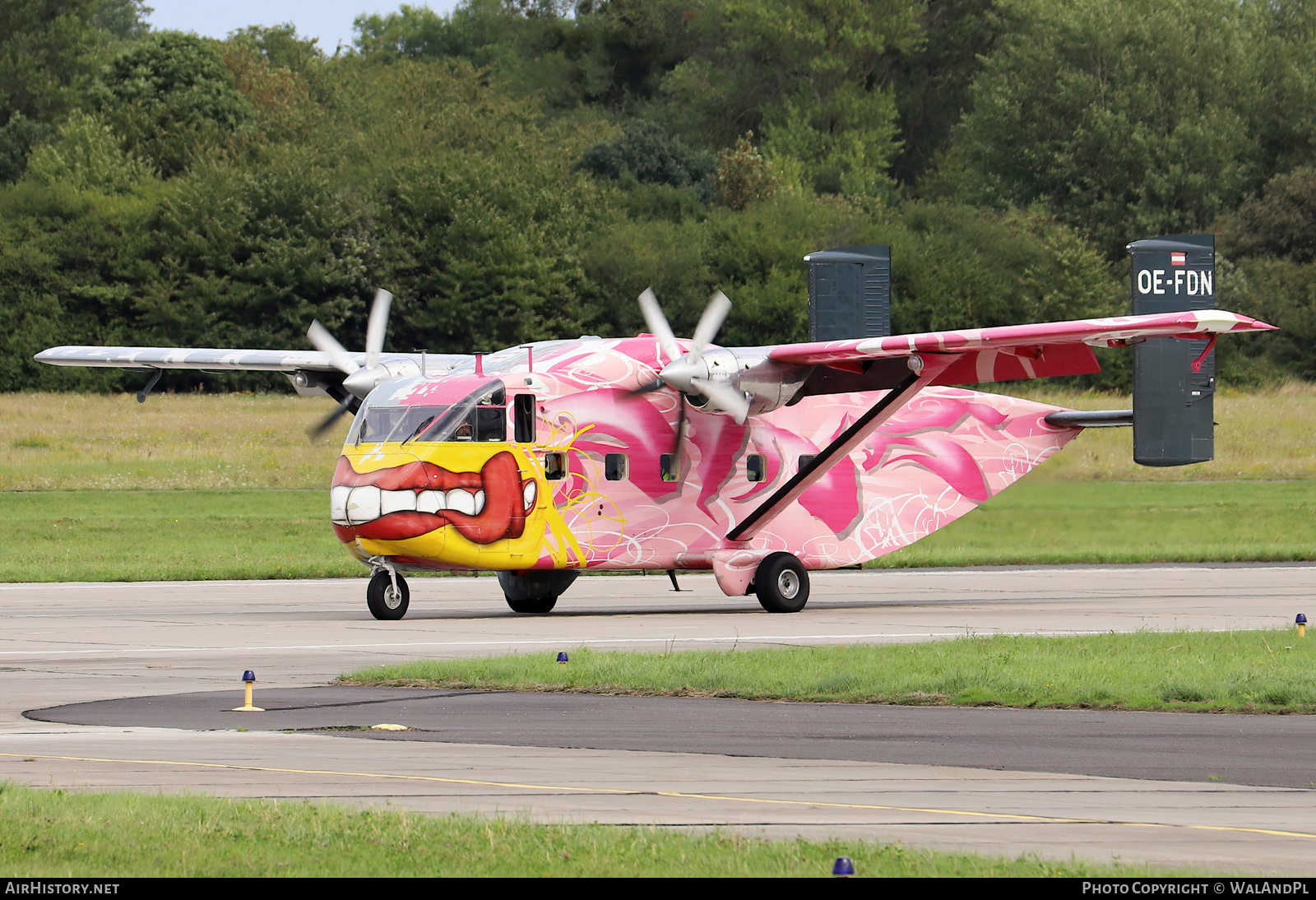 Aircraft Photo of OE-FDN | Short SC.7 Skyvan 3M-400 | Pink Aviation Services | AirHistory.net #523058