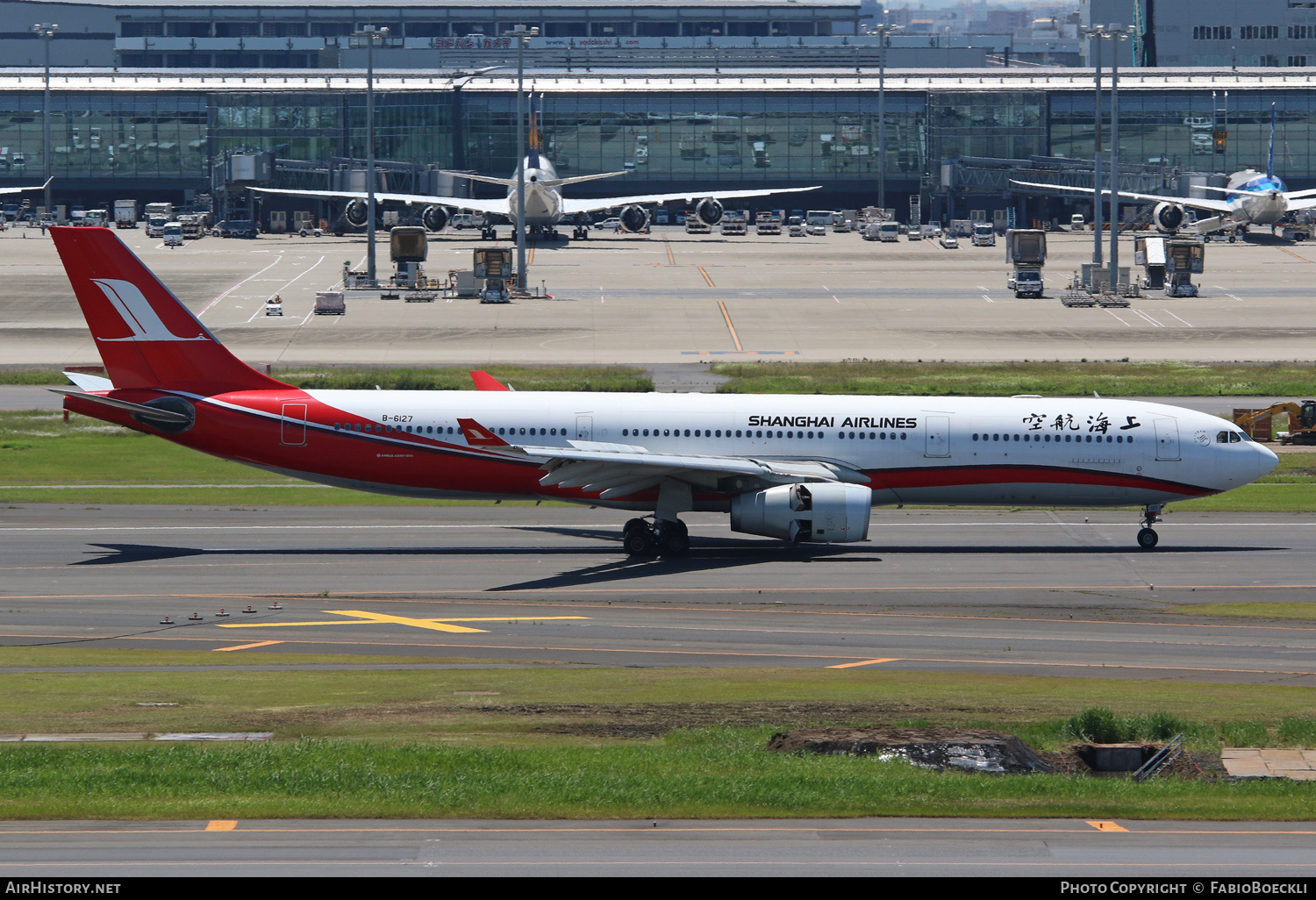 Aircraft Photo of B-6127 | Airbus A330-343 | Shanghai Airlines | AirHistory.net #523092