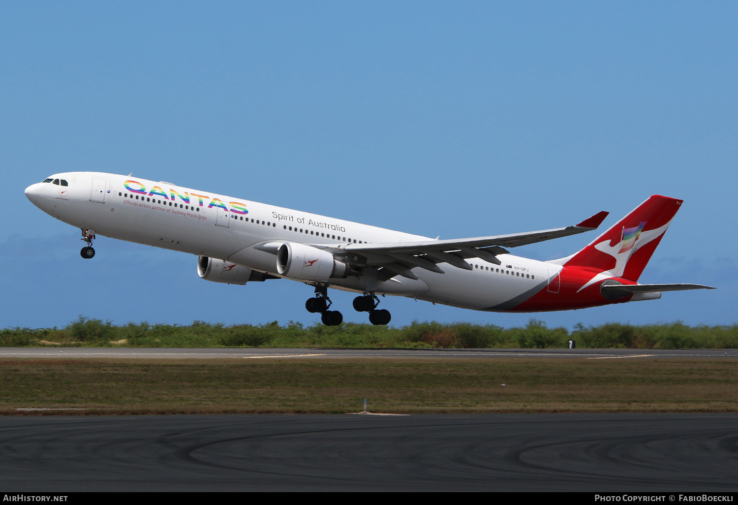 Aircraft Photo of VH-QPJ | Airbus A330-303 | Qantas | AirHistory.net #523202