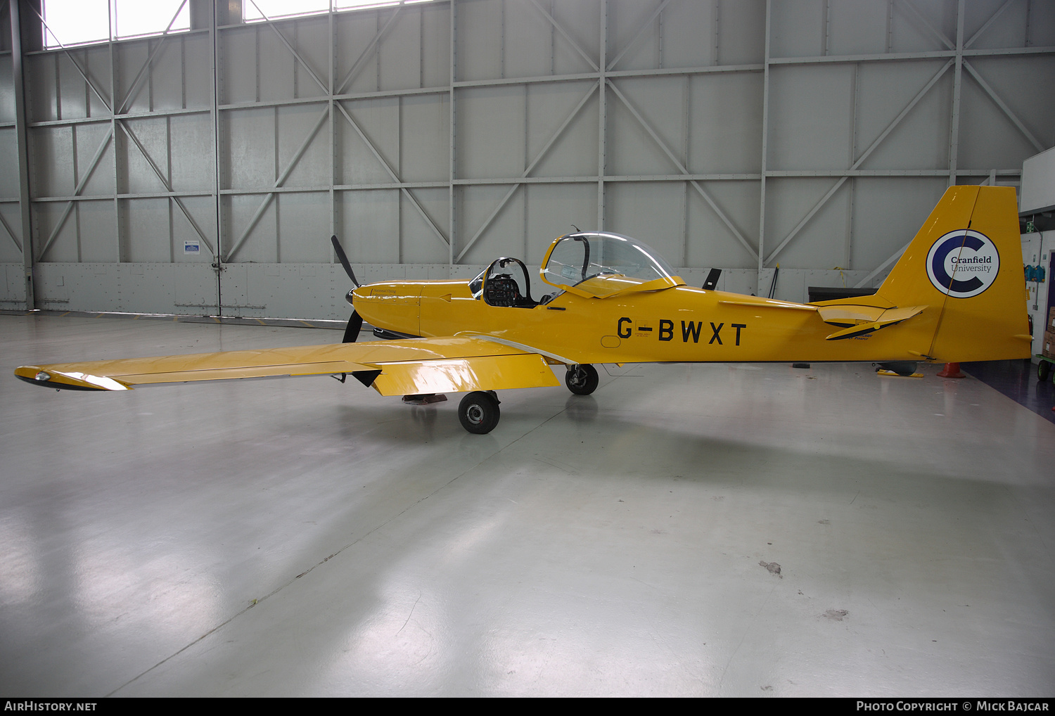 Aircraft Photo of G-BWXT | Slingsby T-67M-260 Firefly | Cranfield University | AirHistory.net #523215