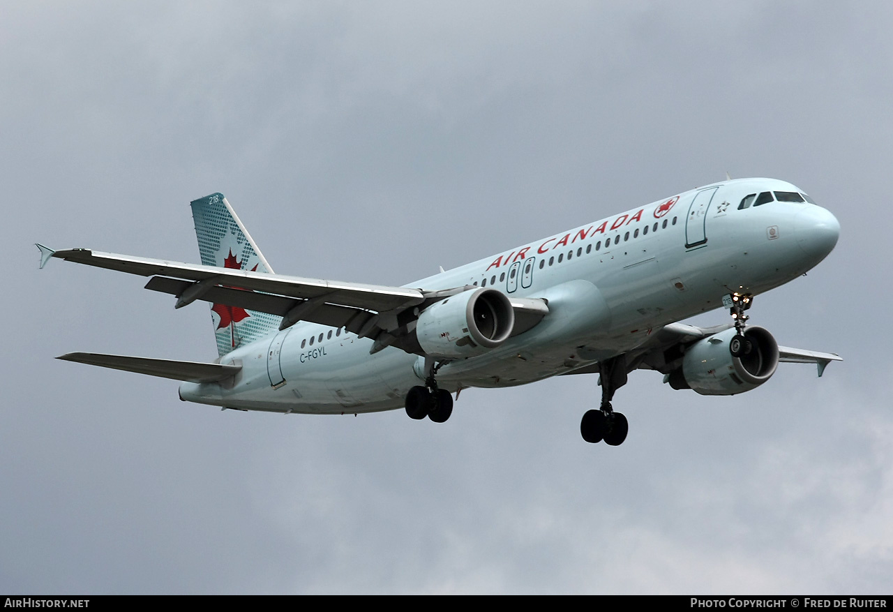 Aircraft Photo of C-FGYL | Airbus A320-211 | Air Canada | AirHistory.net #523230