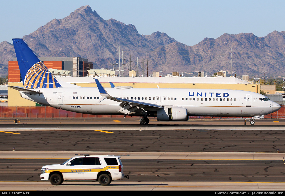 Aircraft Photo of N36207 | Boeing 737-824 | United Airlines | AirHistory.net #523331