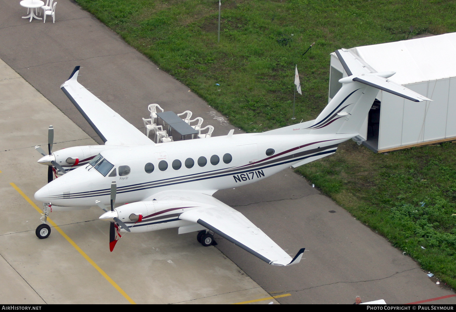 Aircraft Photo of N6171N | Raytheon 350 King Air (B300) | AirHistory.net #523494