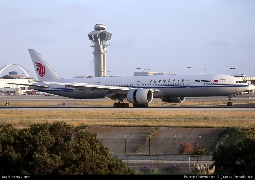 Aircraft Photo of B-2045 | Boeing 777-39L/ER | Air China | AirHistory.net #523659