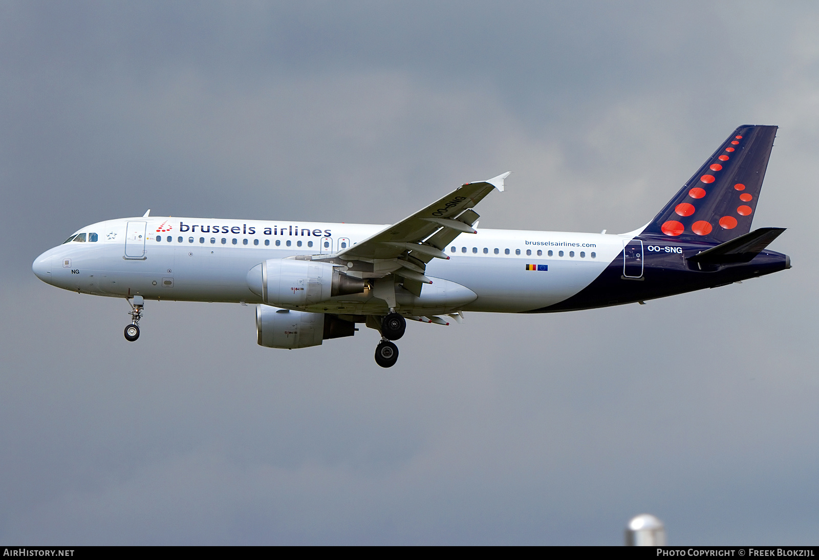 Aircraft Photo of OO-SNG | Airbus A320-214 | Brussels Airlines | AirHistory.net #523669