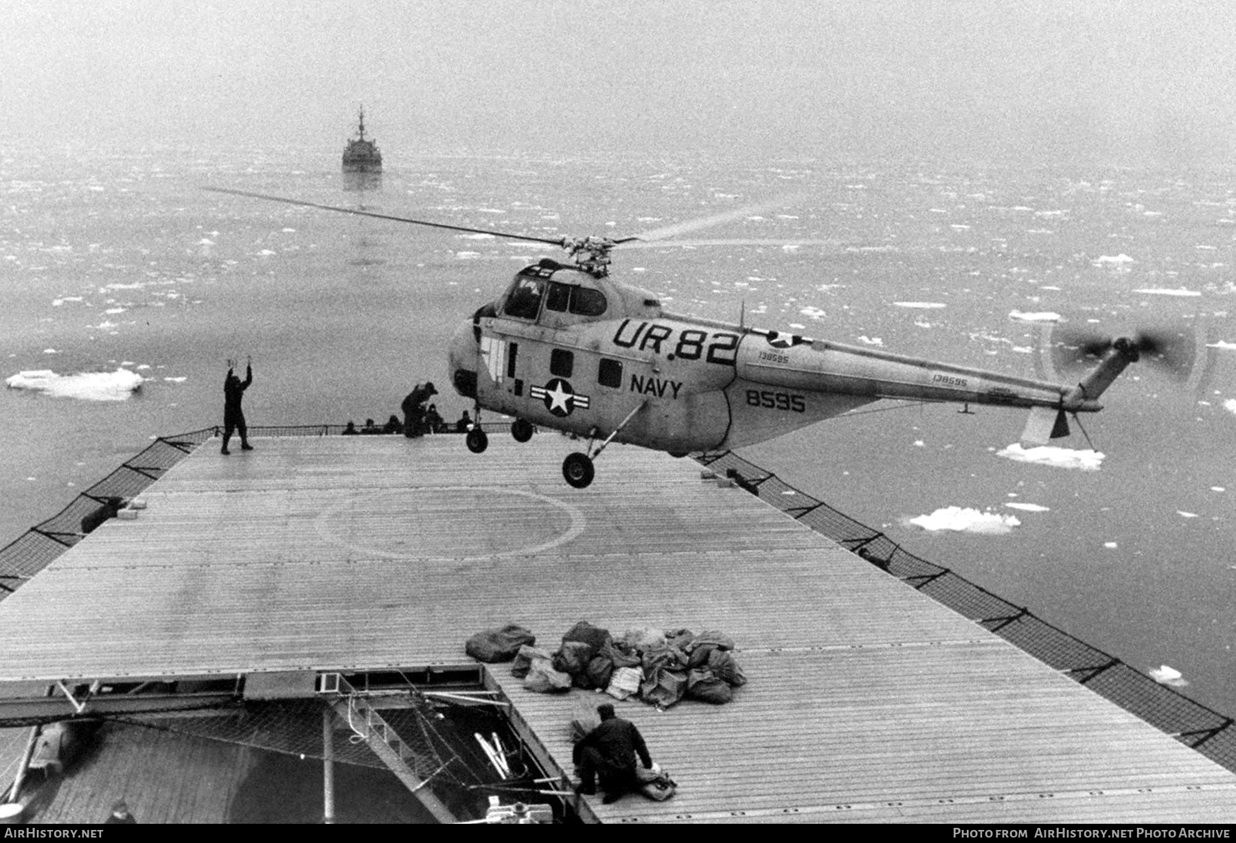 Aircraft Photo of 138595 / 8595 | Sikorsky HO4S-3 (S-55B) | USA - Navy | AirHistory.net #523682