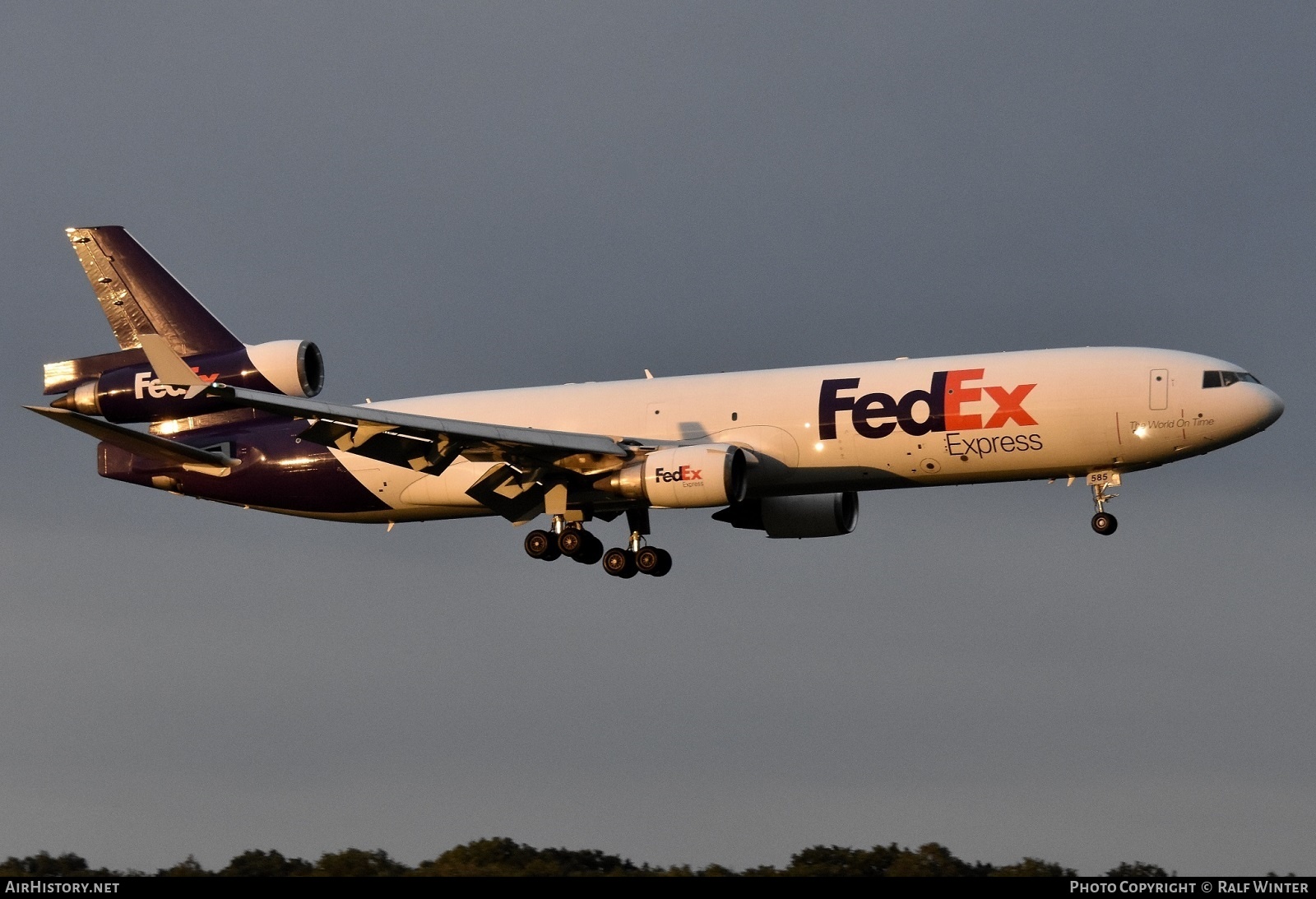 Aircraft Photo of N585FE | McDonnell Douglas MD-11CF | FedEx Express - Federal Express | AirHistory.net #523728