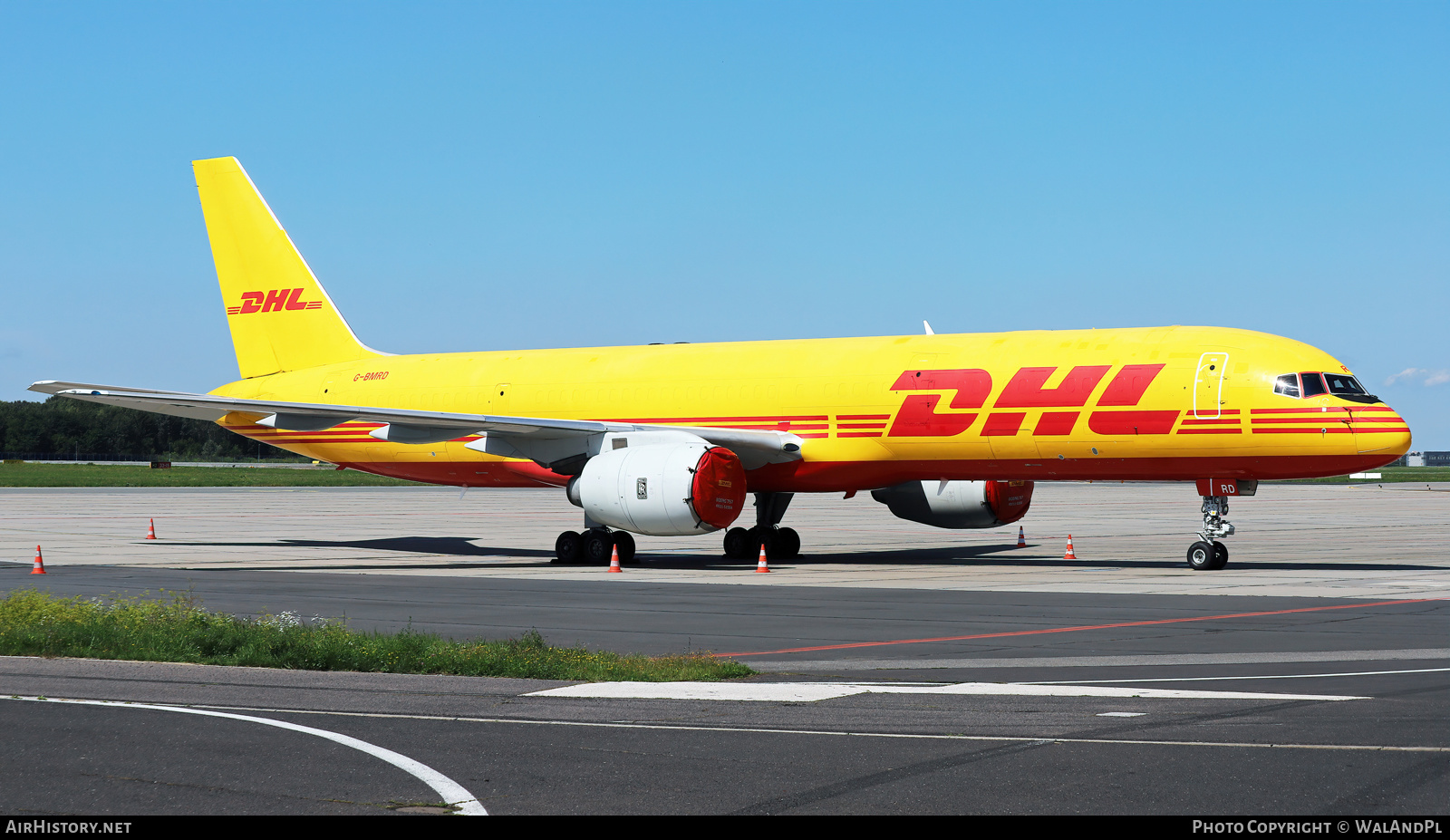 Aircraft Photo of G-BMRD | Boeing 757-236/SF | DHL International | AirHistory.net #523732
