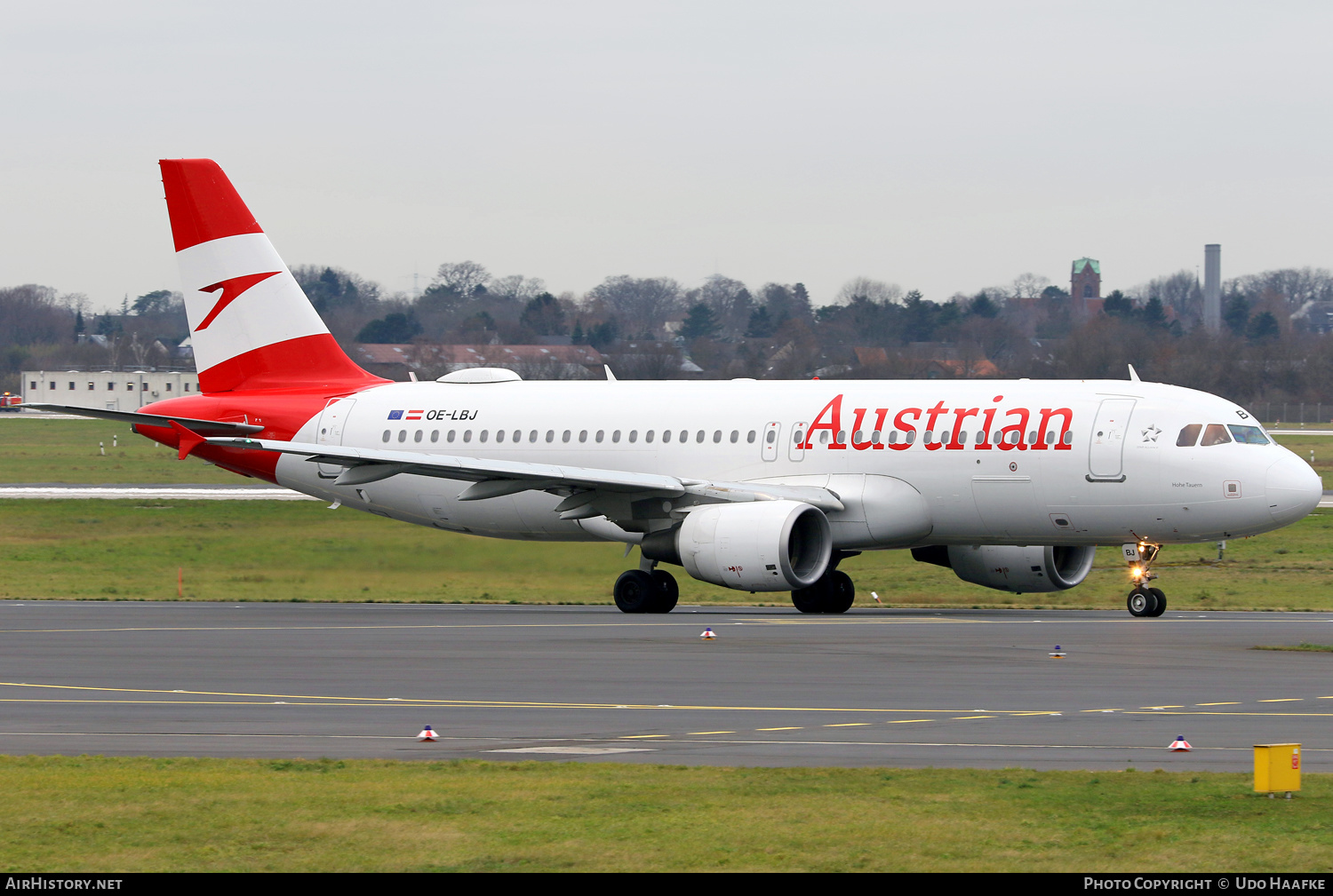 Aircraft Photo of OE-LBJ | Airbus A320-214 | Austrian Airlines | AirHistory.net #523773