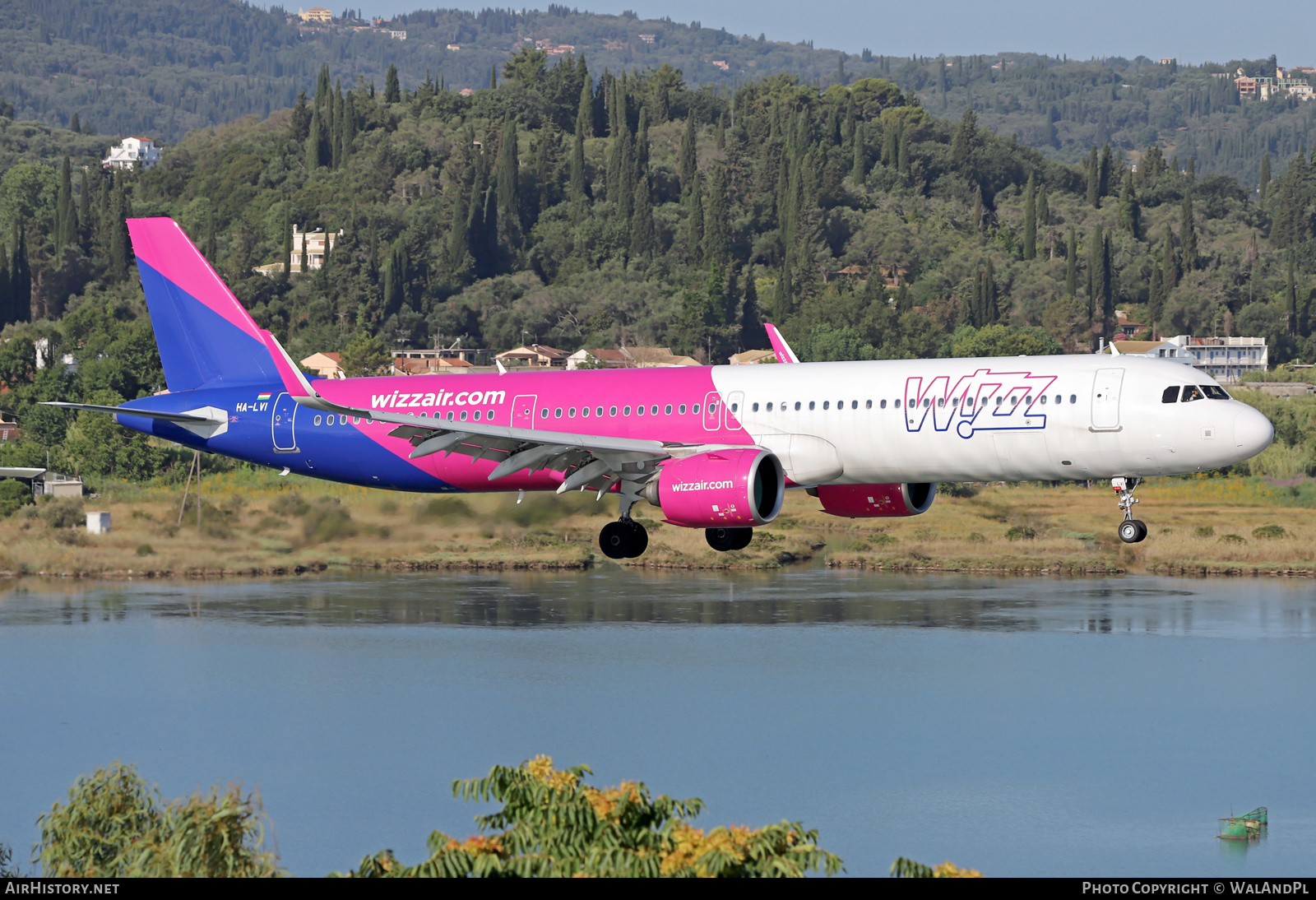 Aircraft Photo of HA-LVI | Airbus A321-271NX | Wizz Air | AirHistory.net #523796