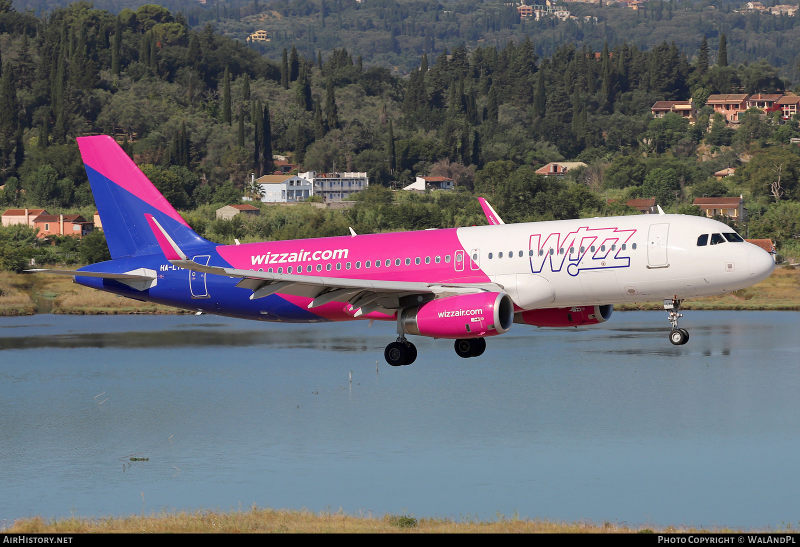 Aircraft Photo of HA-LYQ | Airbus A320-232 | Wizz Air | AirHistory.net #523812