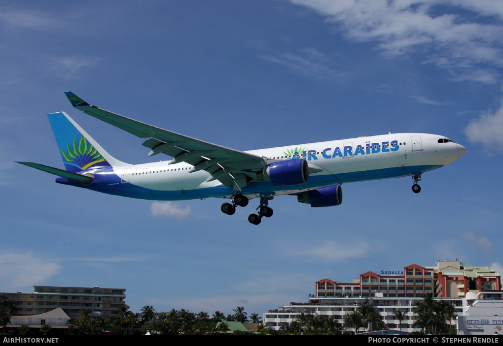 Aircraft Photo of F-OFDF | Airbus A330-223 | Air Caraïbes | AirHistory.net #523846