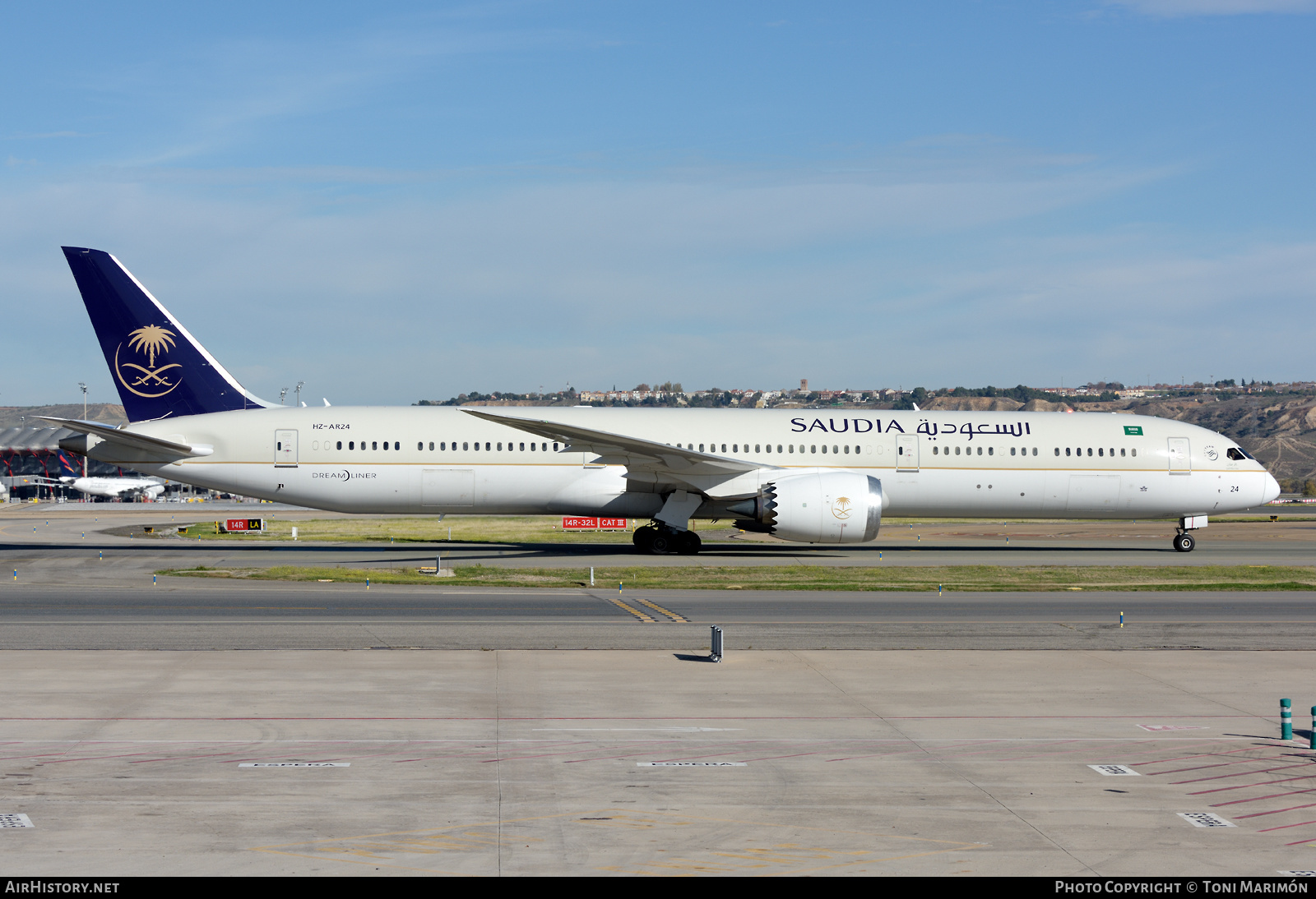 Aircraft Photo of HZ-AR24 | Boeing 787-10 Dreamliner | Saudia - Saudi Arabian Airlines | AirHistory.net #523953