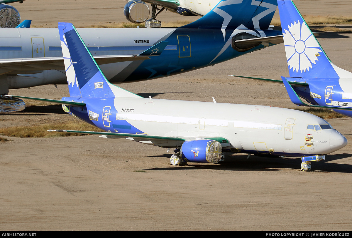 Aircraft Photo of N7352C | Boeing 737-524 | AirHistory.net #523970