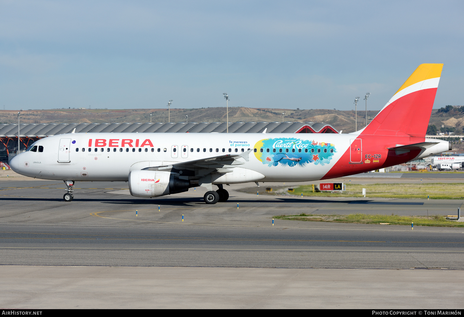 Aircraft Photo of EC-IZR | Airbus A320-214 | Iberia | AirHistory.net #523975