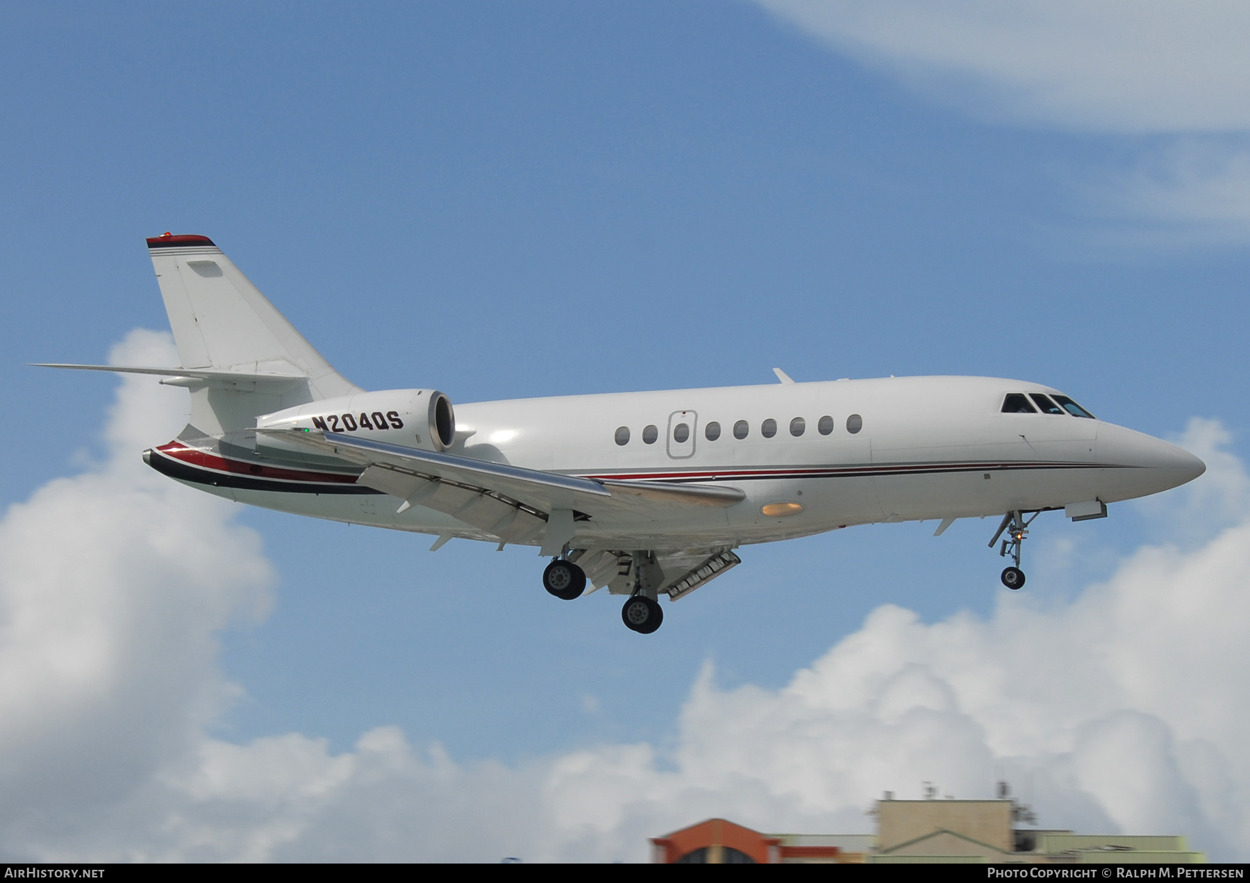 Aircraft Photo of N204QS | Dassault Falcon 2000 | AirHistory.net #523980